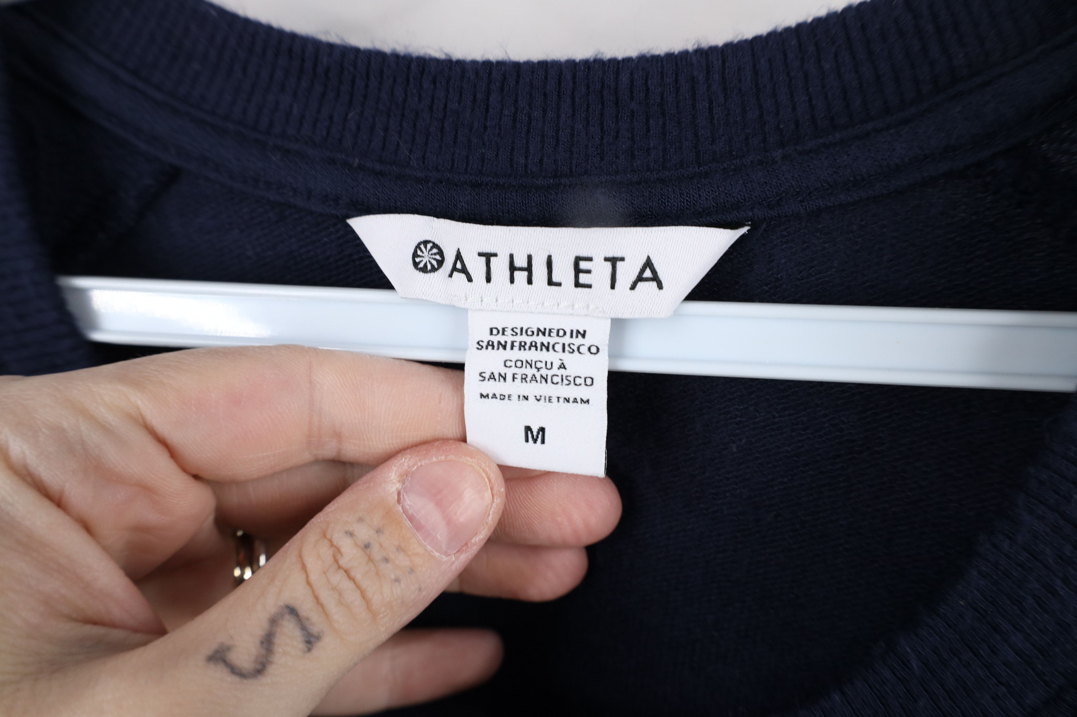 Athleta × Vintage Athleta Soft Knit Mindset Crewneck Sweatshirt Navy Blue Size M / US 6-8 / IT 42-44 - 4 Thumbnail