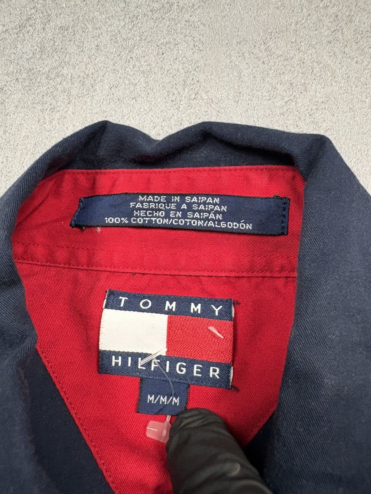 Tommy Hilfiger Vintage Tommy Hilfiger Big Flag Block 90s Shirt Saipan M Y2K Size US M / EU 48-50 / 2 - 19 Thumbnail