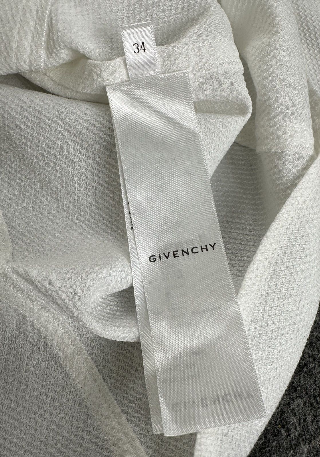 Givenchy Givenchy - Cut Out Slim - Button Down Shirt - Pearl White Size XXS / US 00 / IT 34 - 14 Thumbnail