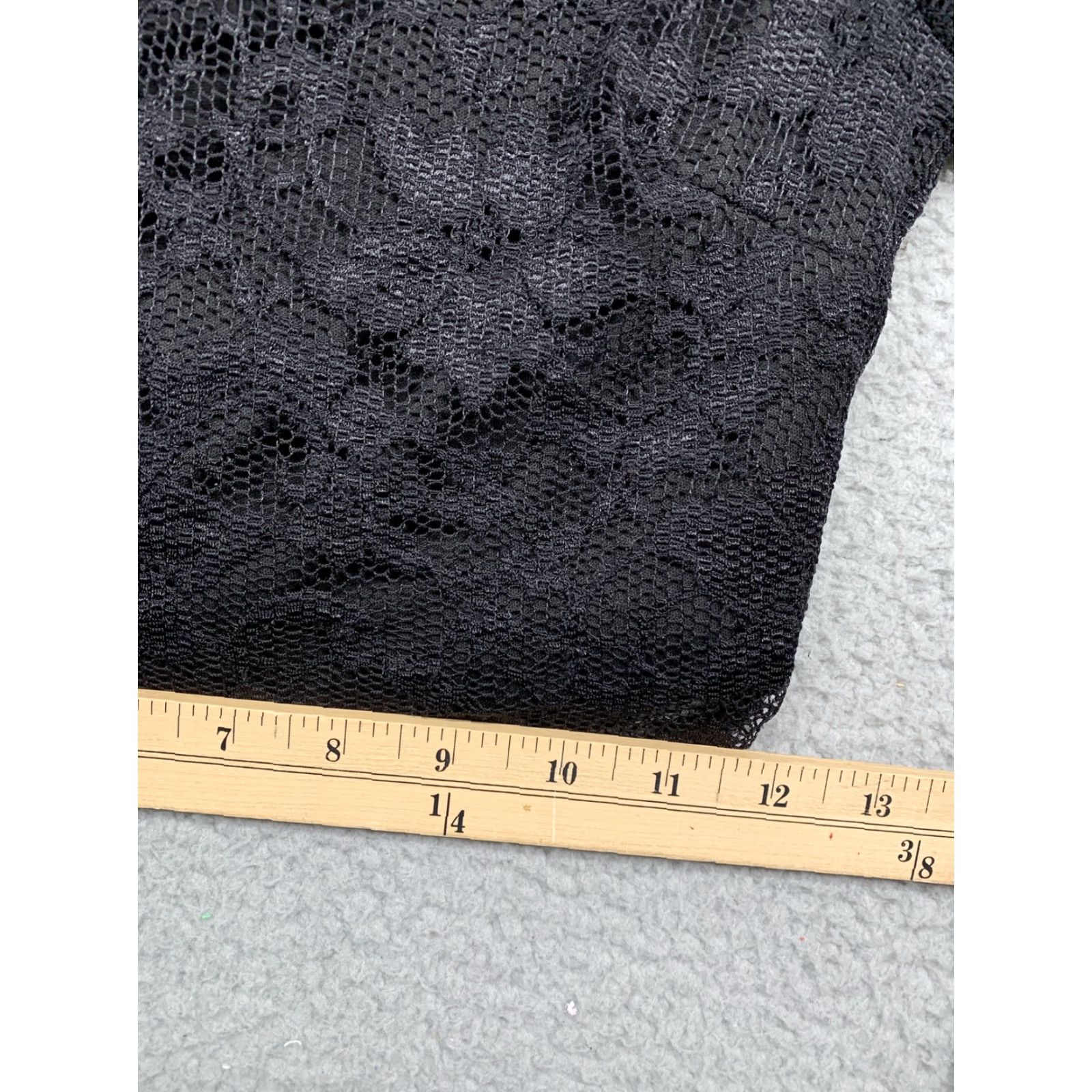 Vintage B Smart Misses Cropped Lace Top Size 3 Black Lined Zipper Hand Wash Stretch Blouse Tee Shirt Cropped Lace Top Black Zipper Womens Girls Teens N/A Size XS / US 0-2 / IT 36-38 - 5 Thumbnail