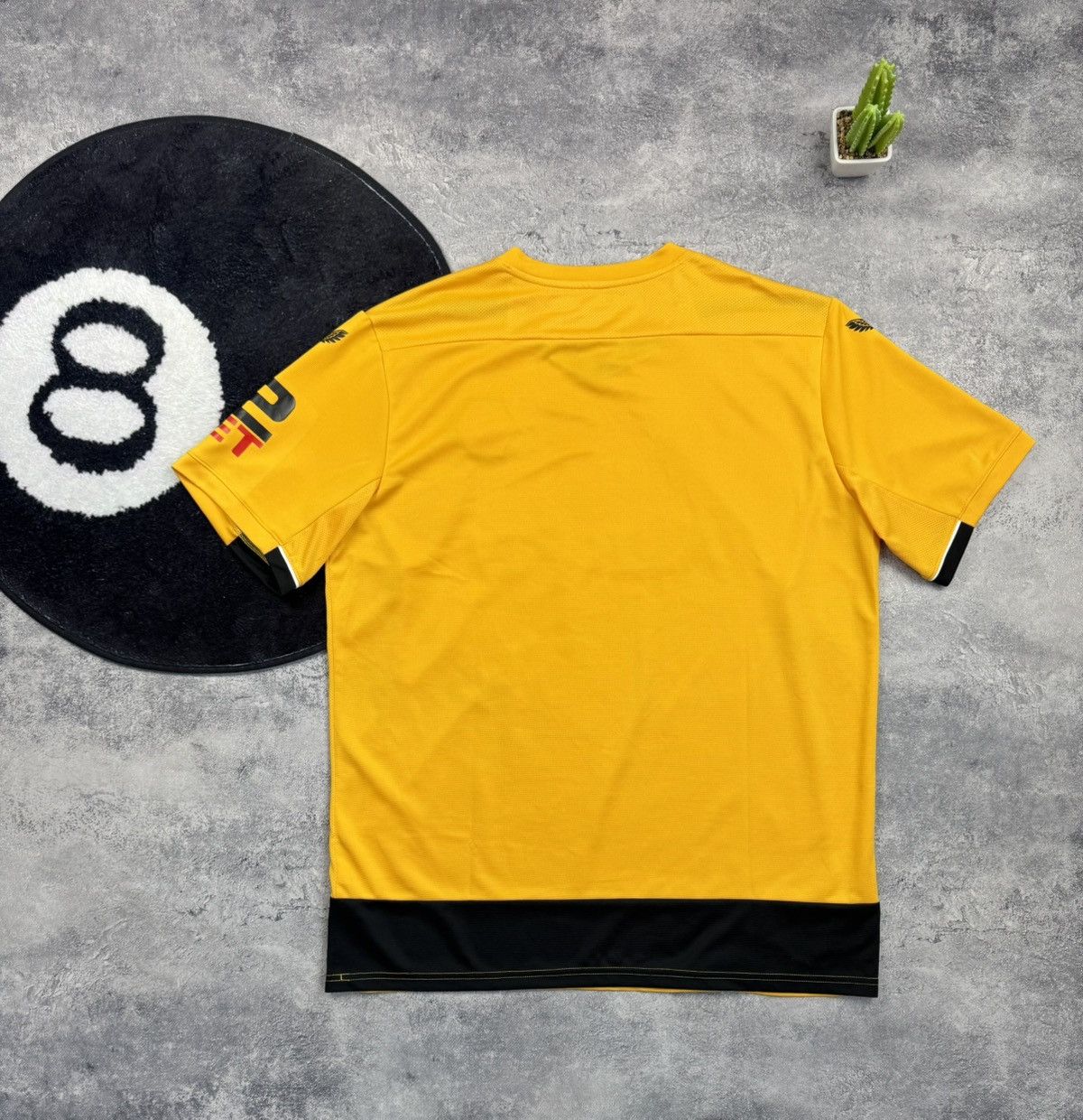 Castore Wolverhampton Wolves Castore Home Shirt 2022/23 Size XL Size US XL / EU 56 / 4 - 10 Thumbnail