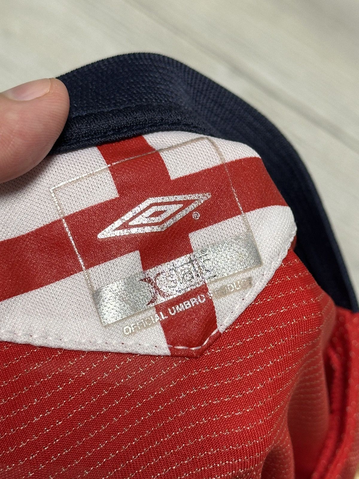 Umbro 2004-2006 Umbro England Jersey Vintage Soccer Football Size US L / EU 52-54 / 3 - 4 Thumbnail