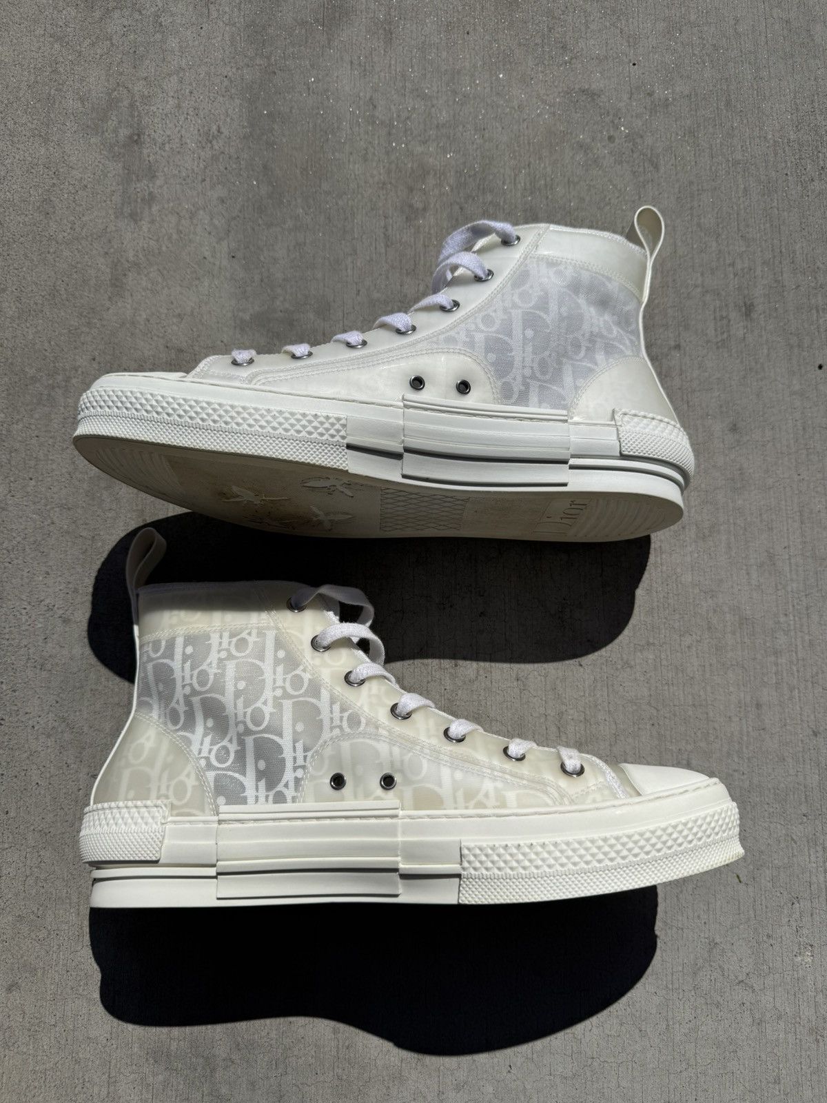 Dior CHRISTIAN DIOR B23 OBLIQUE WHITE CREAM SIZE 42 EU / 9 US Size US 9 / EU 42 - 2 Thumbnail