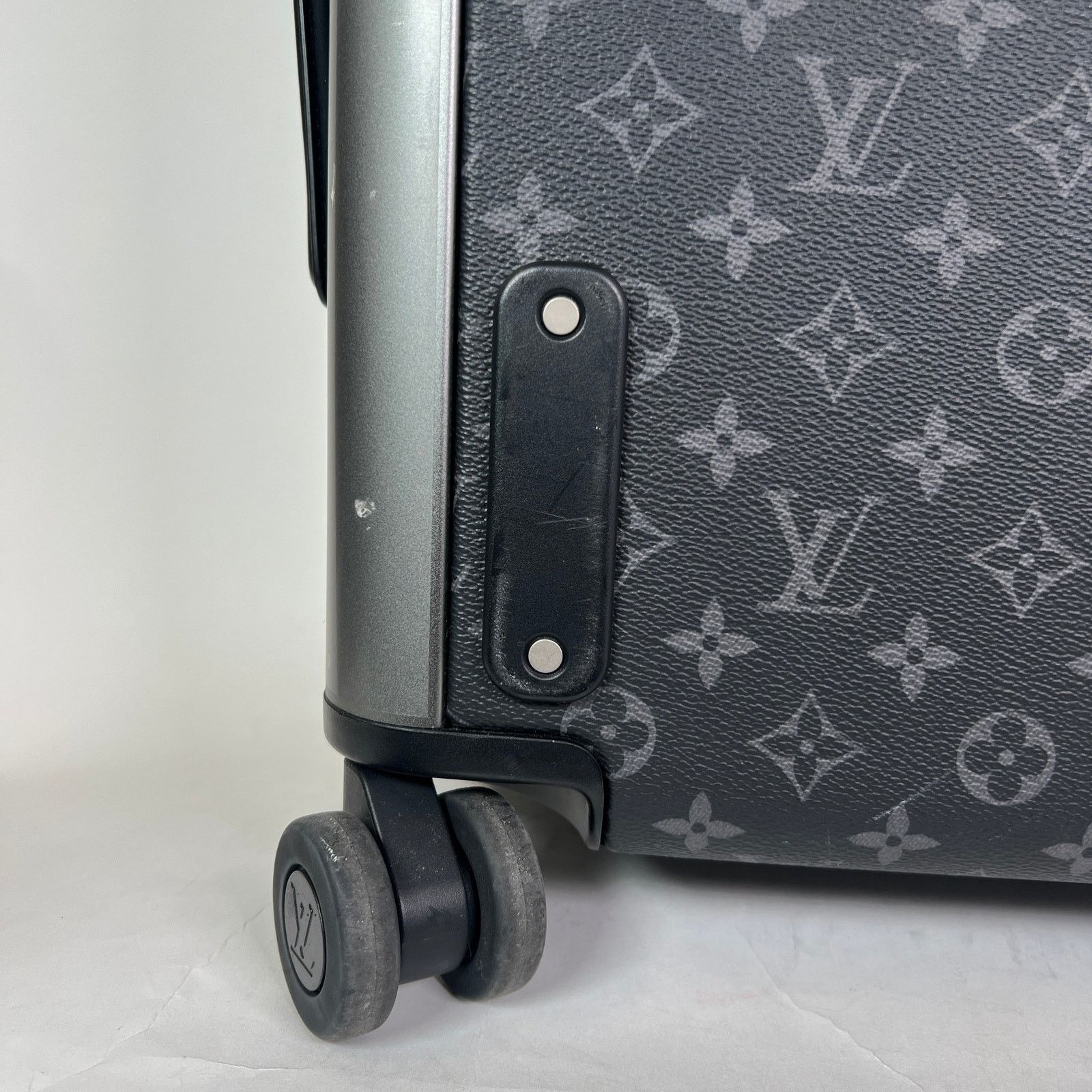 Louis Vuitton Louis Vuitton Monogram Eclipse Horizon 55 Suitcase Size ONE SIZE - 12 Thumbnail