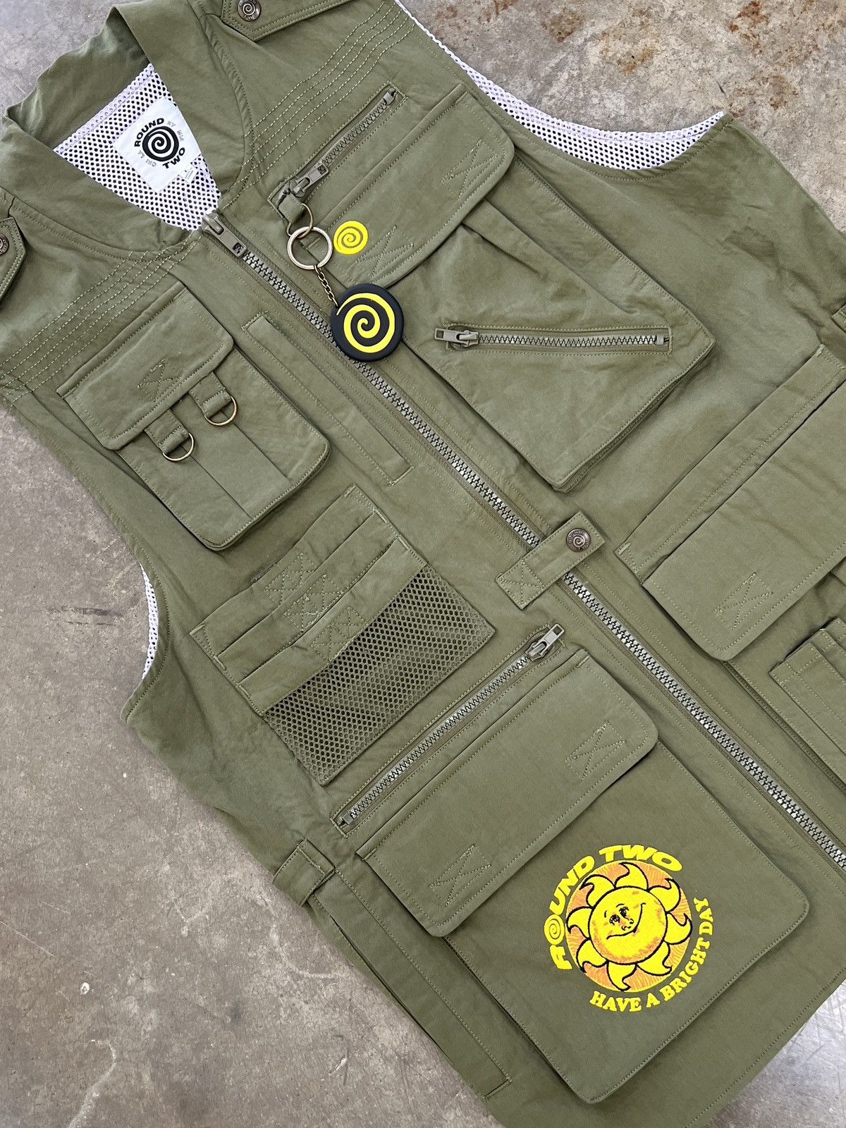 Round Two Round Two Sun Utility Vest Sz. Large Size US L / EU 52-54 / 3 - 1 Thumbnail