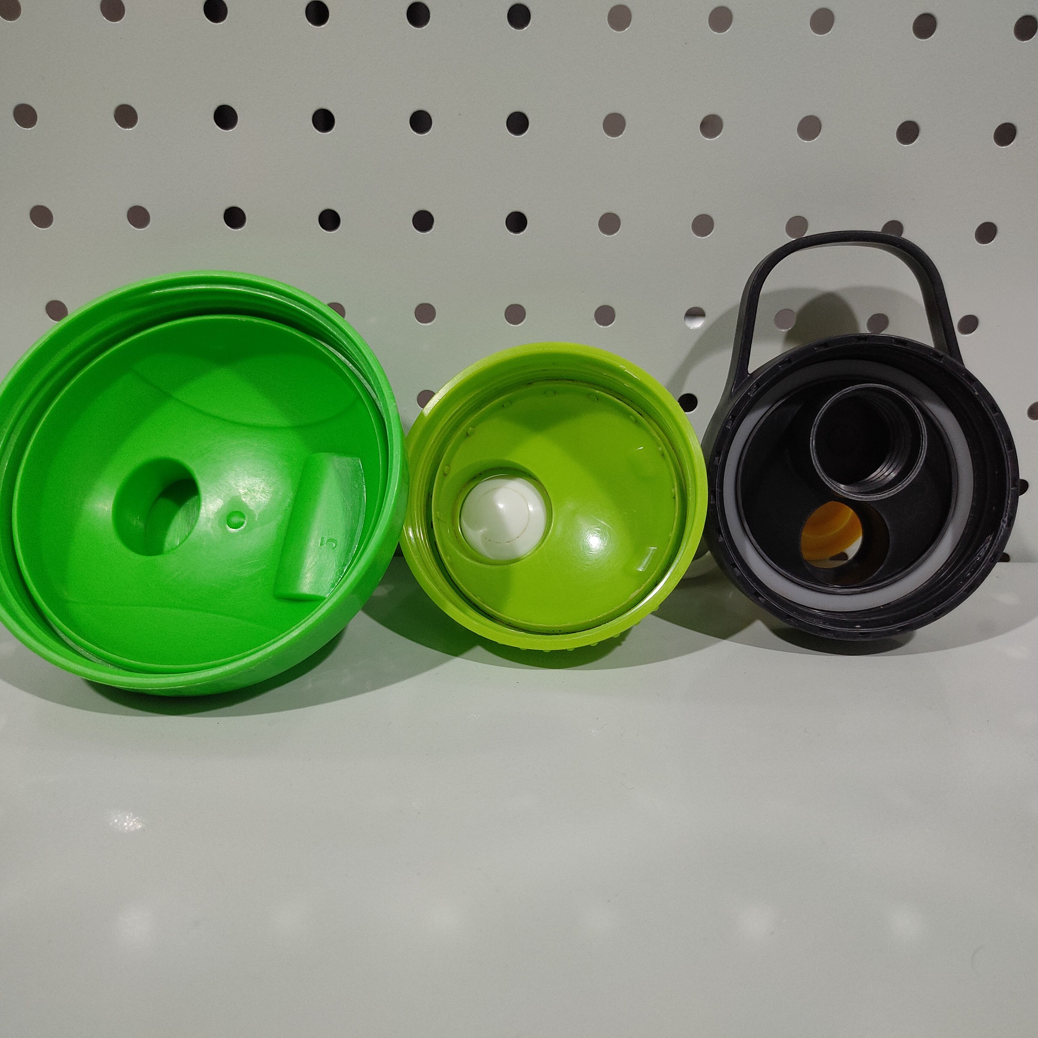 Other 🔥 3 pieces shaker assorted sizes Size ONE SIZE - 5 Thumbnail