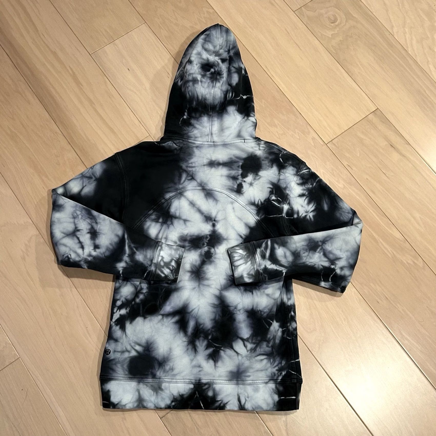 Lululemon Lululemon All Yours Hoodie Tie Dye Women’s 6 Sweatshirt Pullover Hooded Multicolor Regular Size 6 Womens Size M / US 6-8 / IT 42-44 - 3 Thumbnail