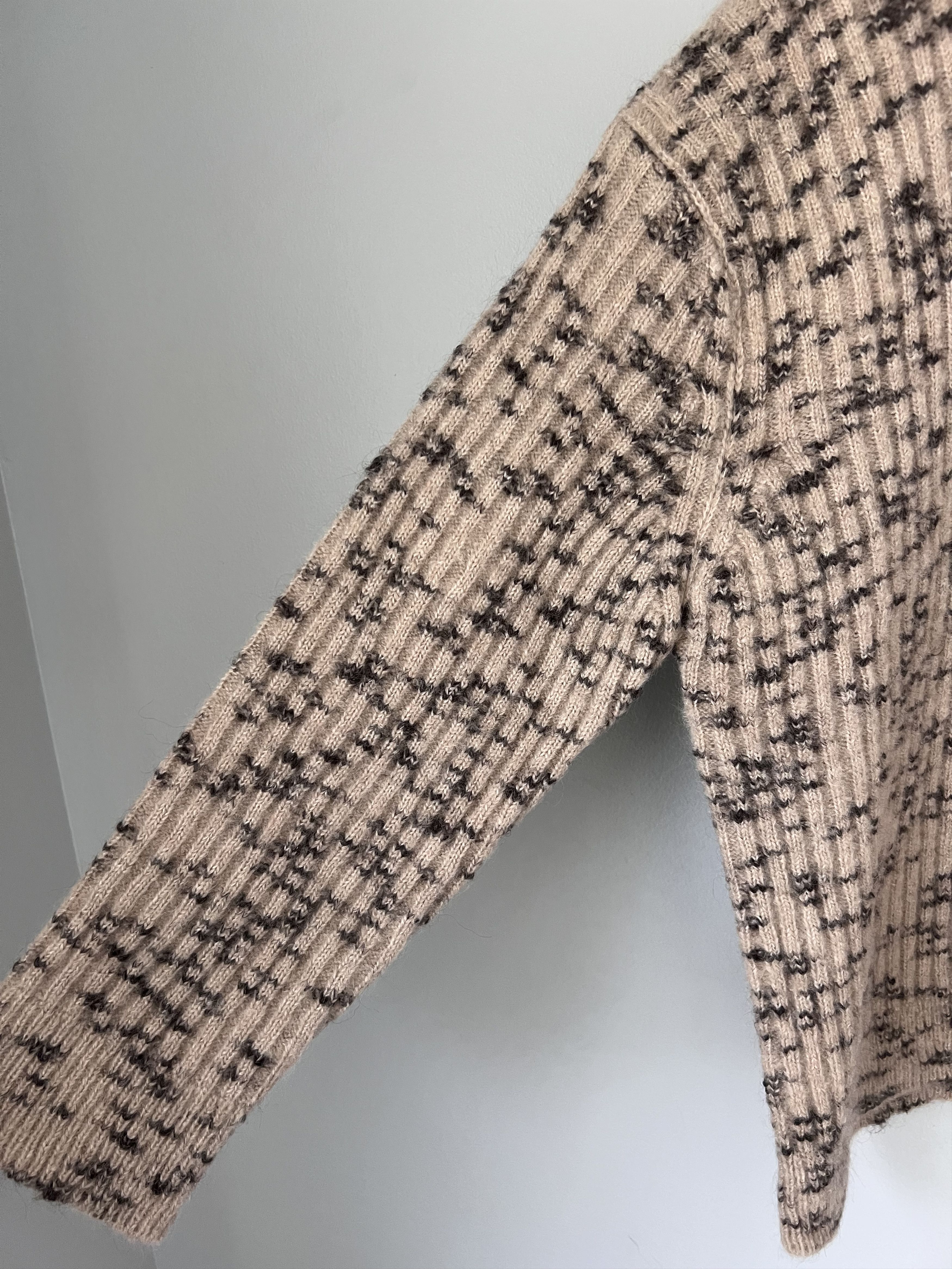 Raf Simons Raf Simons Mohair Ribbed Sweater in Beige Size US L / EU 52-54 / 3 - 4 Thumbnail
