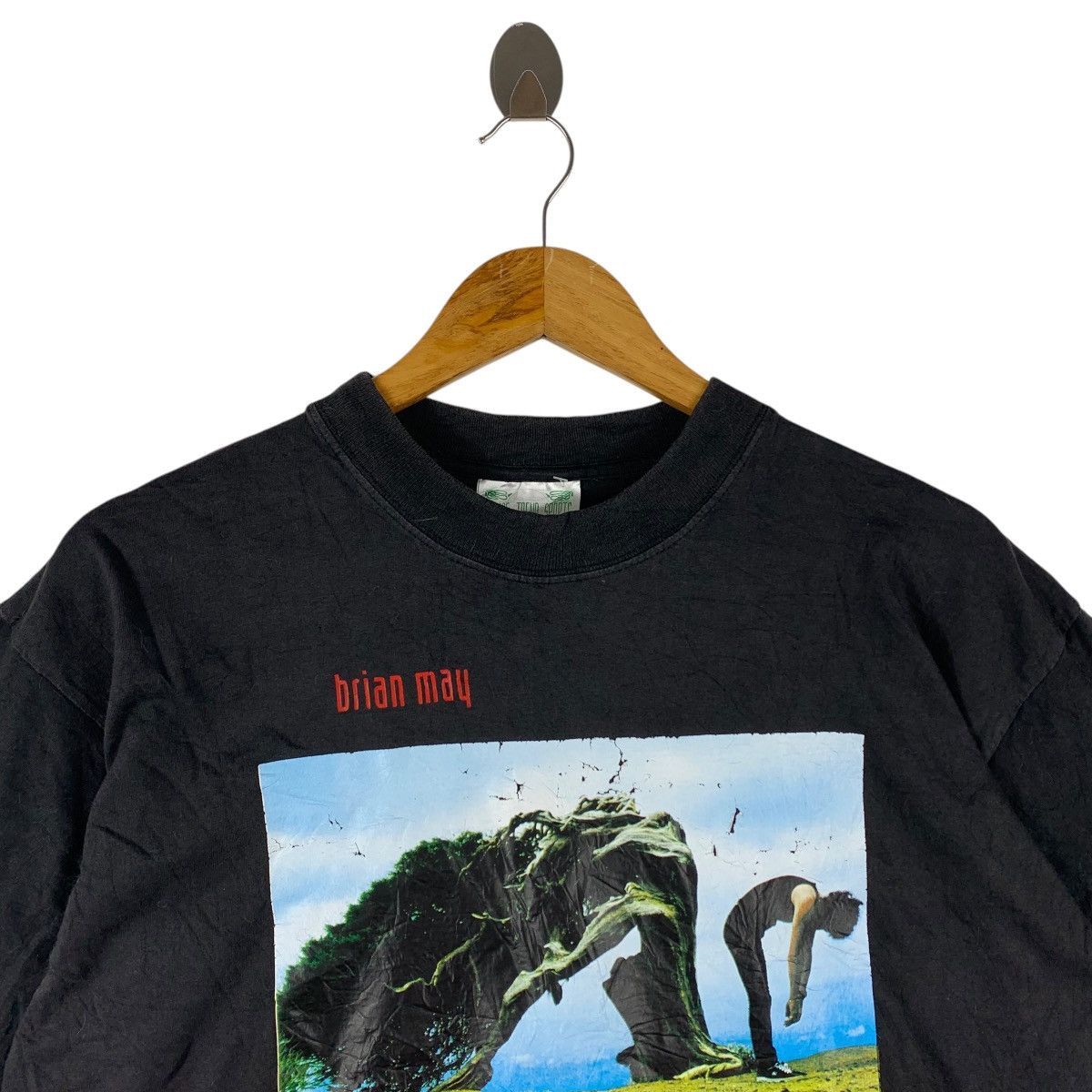 Band Tees Vintage BRIAN MAY tour 1998 queen another world band tee Size US S / EU 44-46 / 1 - 2 Thumbnail