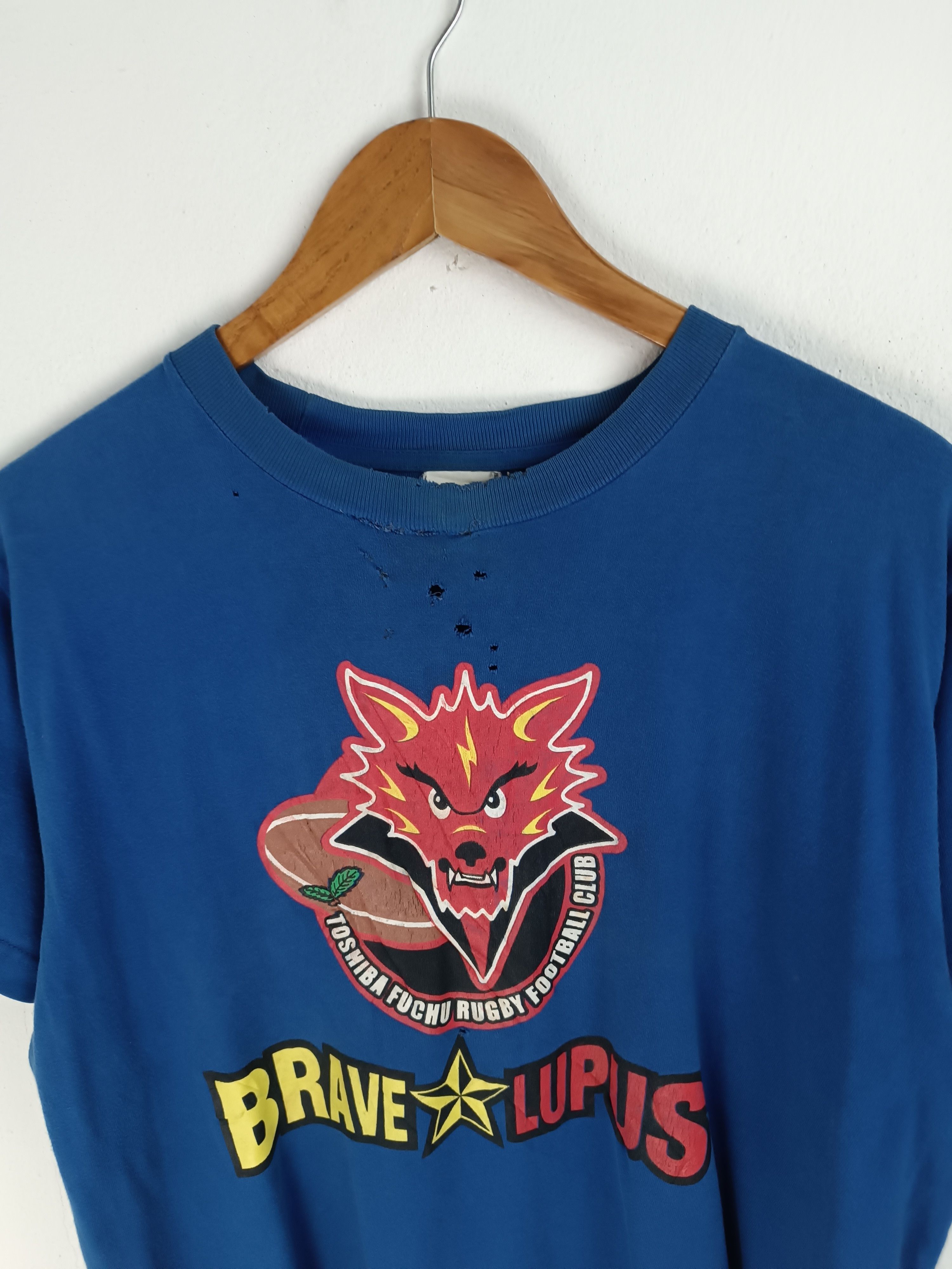 Vintage THRASHED FADED VINTAGE Y2K BRAVE LUPUS TEE RUGBY JAPAN Size US M / EU 48-50 / 2 - 9 Thumbnail
