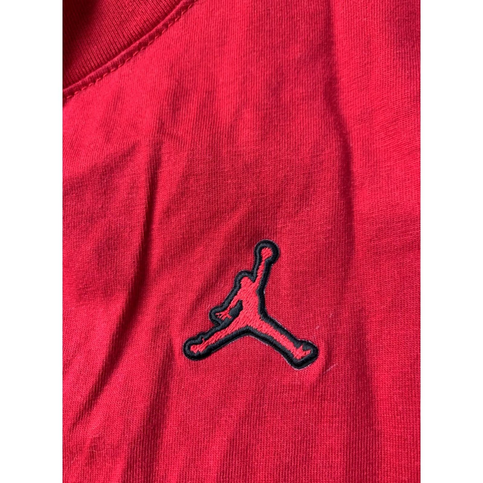 Nike NIKE AIR JORDAN ESSENTIALS 2022 Casual Shirt Jersey Size L Large Red Women Size L / US 10 / IT 46 - 4 Thumbnail