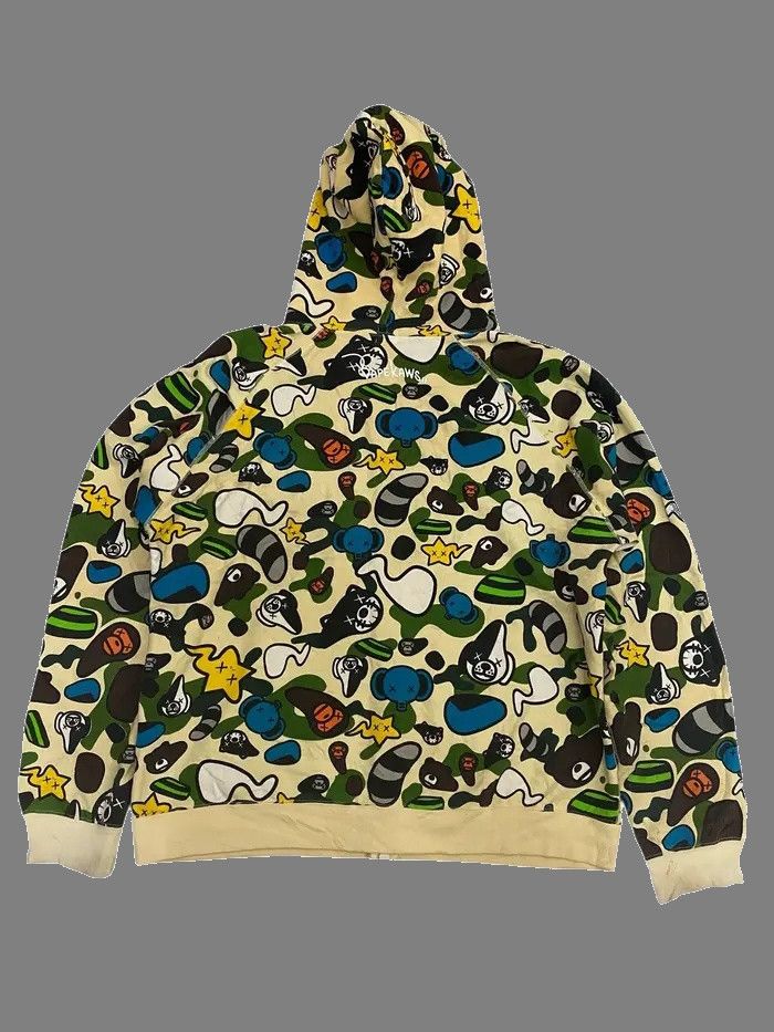 Bape × Kaws A Bathing Ape Baby Milo x Kaws Full Zip Printed Hoodie Size US L / EU 52-54 / 3 - 2 Thumbnail
