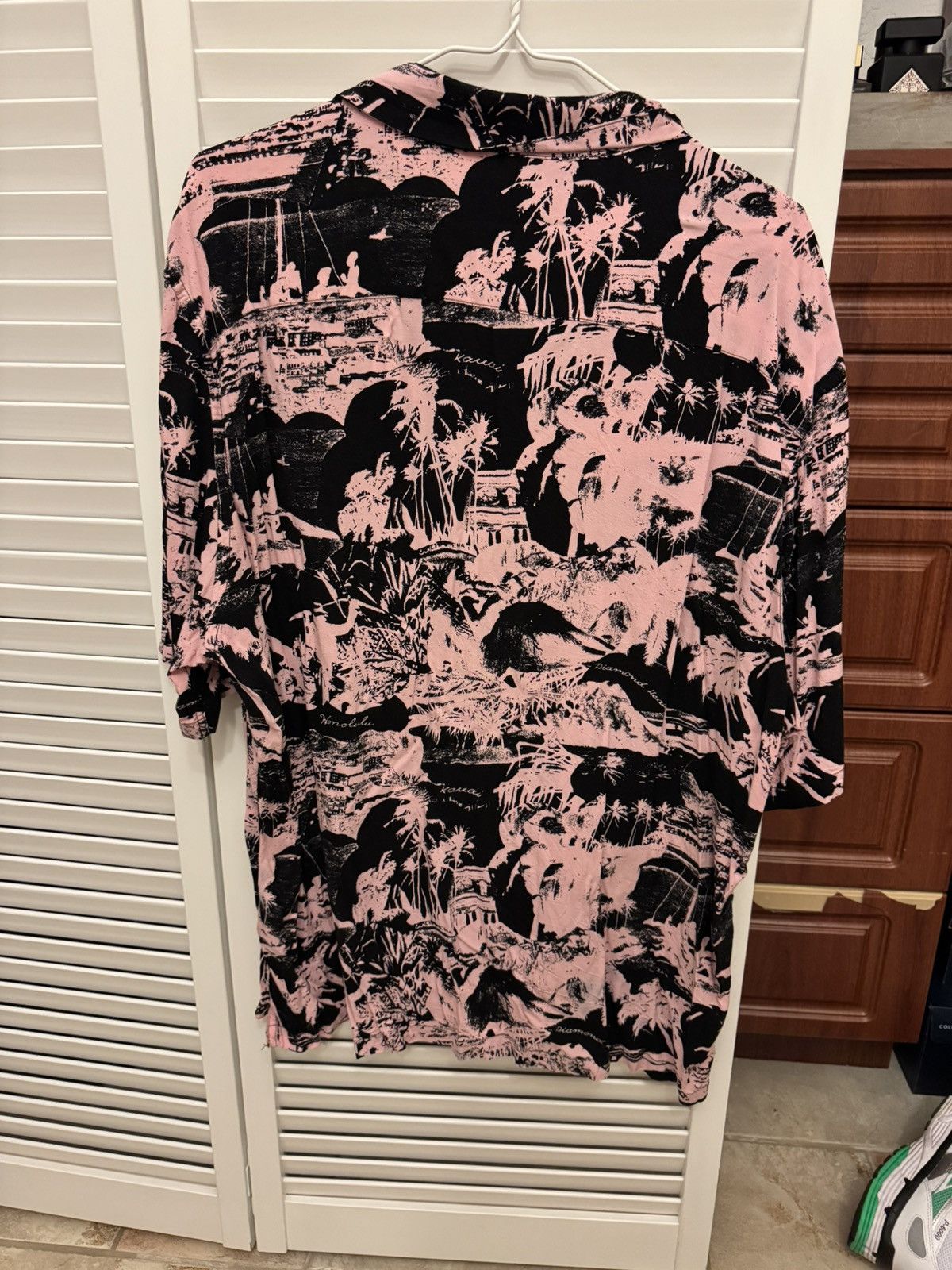 Allsaints AllSaints black pink shirt Size US XXL / EU 58 / 5 - 2 Thumbnail