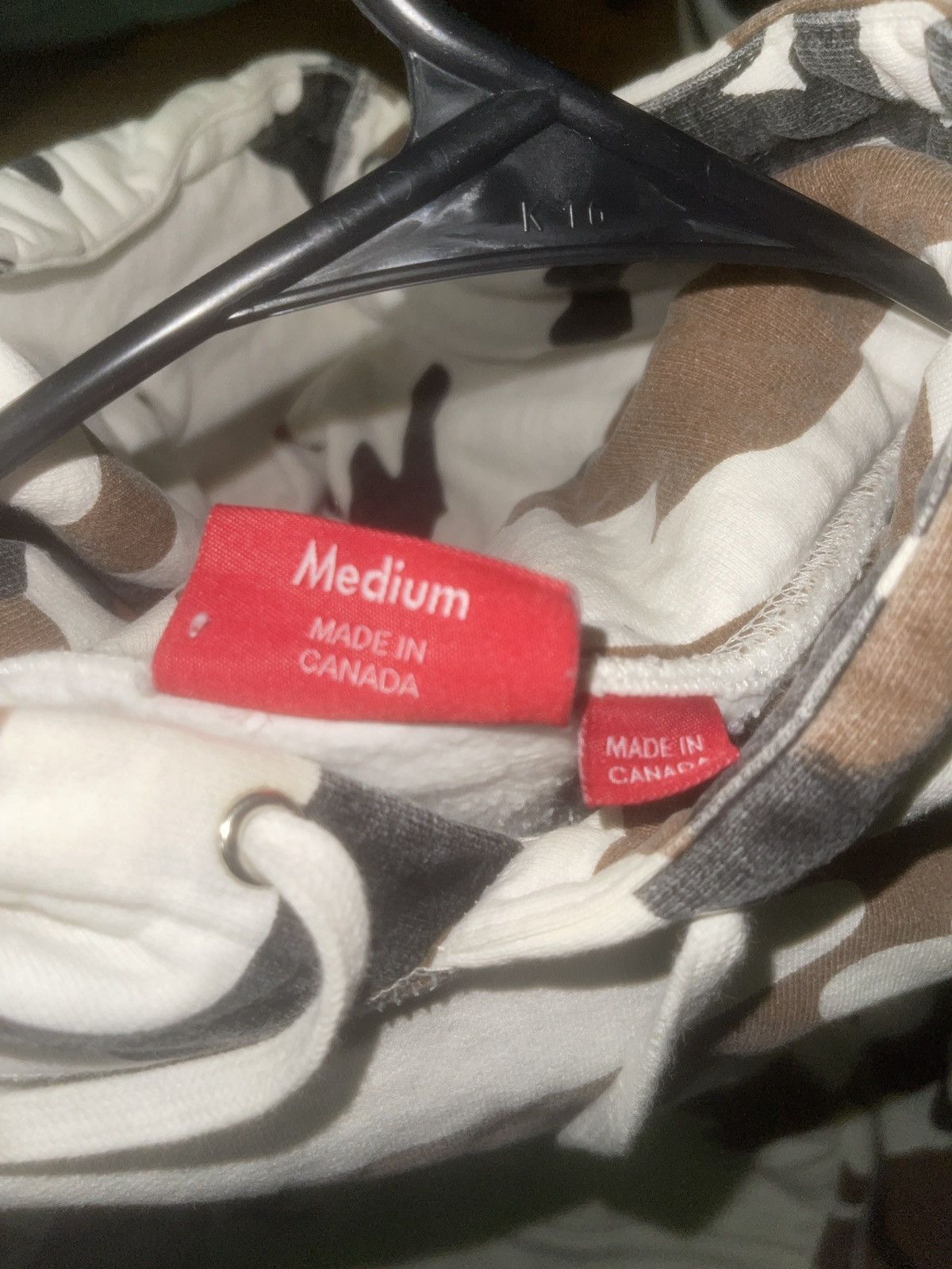 Supreme Supreme white Camo Hoodie Size US M / EU 48-50 / 2 - 4 Thumbnail