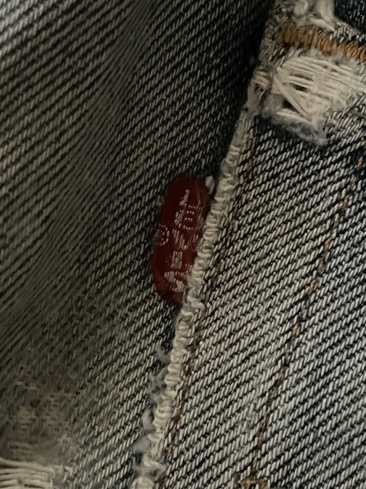 Levi's ⚡️Vintage⚡️90s Levi’s 501 Blue Wash Buttonfly Distressed Jeans Size US 33 - 12 Thumbnail