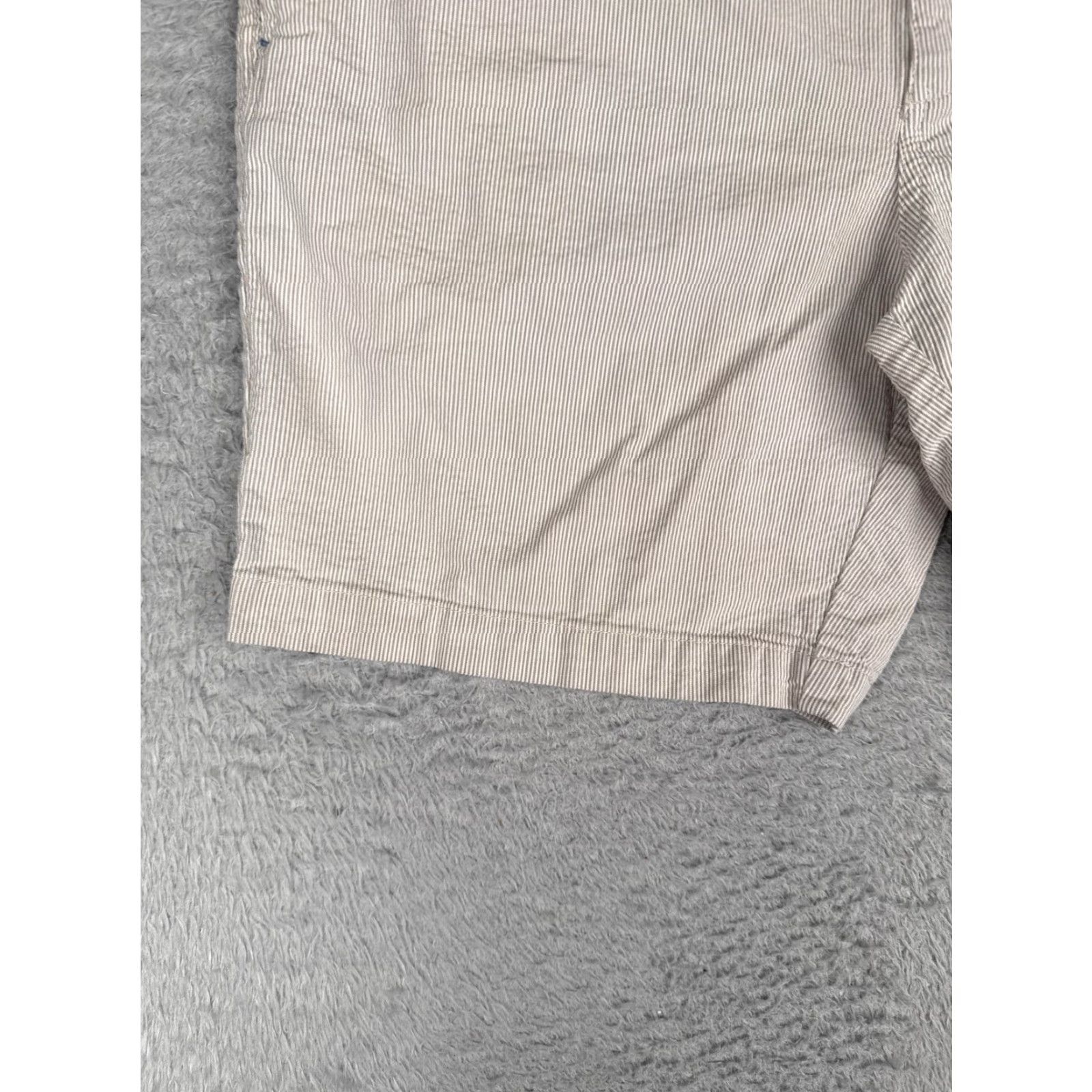 Tommy Bahama Tommy Bahama Shorts Mens 36 Beige Striped Cotton Chino Flat Front Zip Pockets Casual Summer Mens Size US 36 / EU 52 - 3 Thumbnail