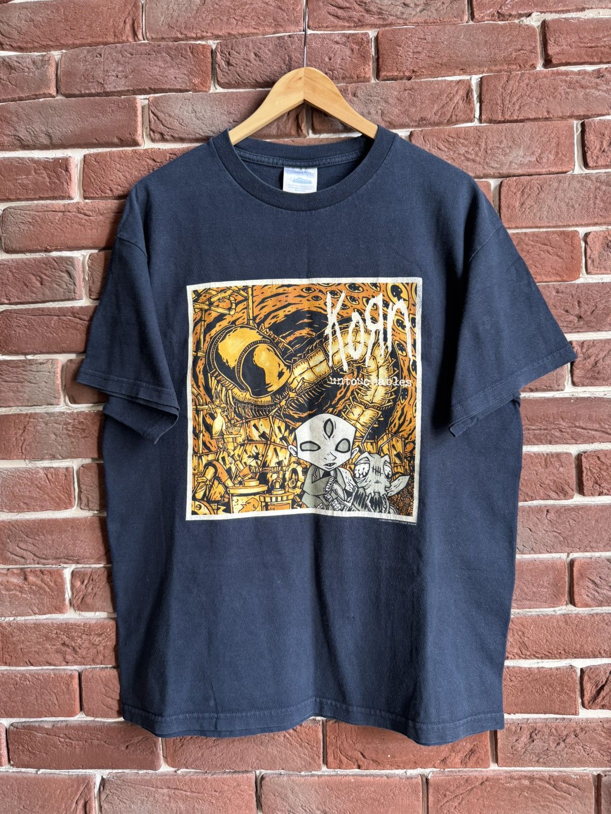 Band Tees Vintage Korn 2002 Untouchables Nu Metal Band 00s T-Shirt y2k Size US L / EU 52-54 / 3 - 1 Thumbnail