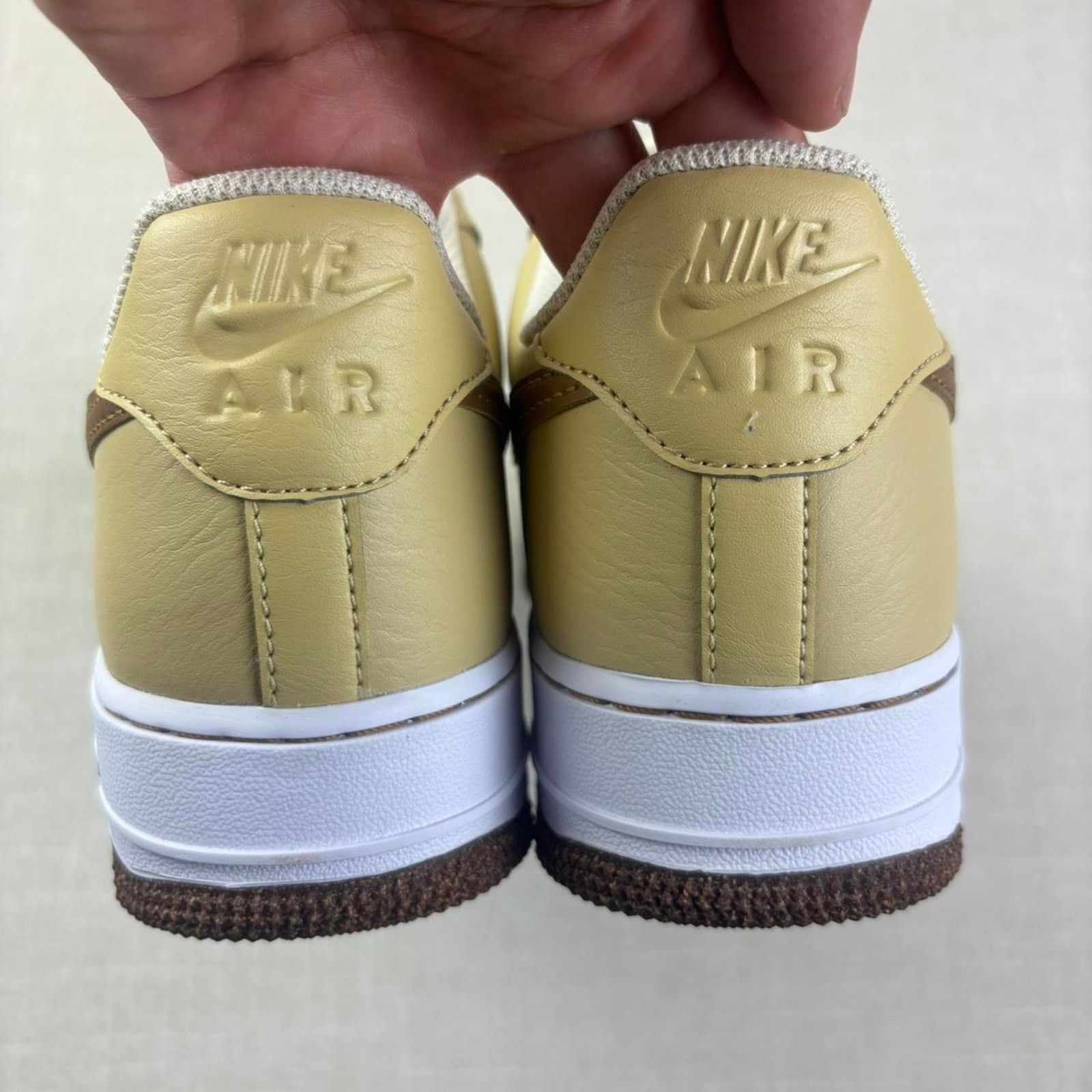 Nike 🍂 2022 Nike Air Force 1 Low “Pearl White Sesame” 9.5M Size US 9.5 / EU 42-43 - 6 Thumbnail