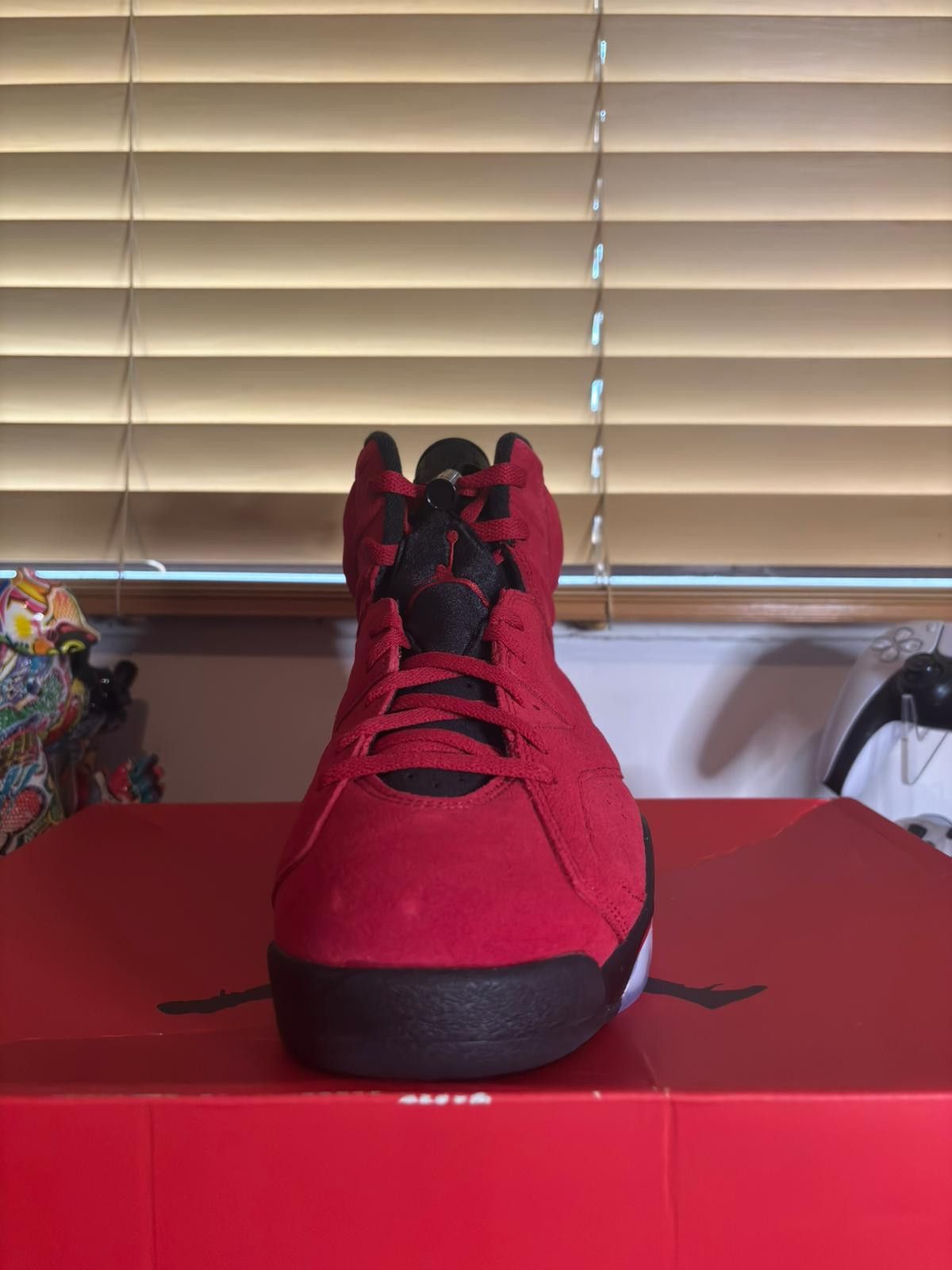 Jordan Brand Nike Air Jordan 6 Retro "Toro Bravo" Size US 11 / EU 44 - 6 Thumbnail