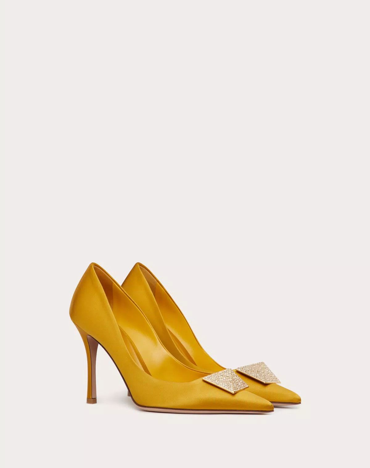 Valentino o1s1wg110426 One Stud Satin 100mm Pumps Stud Crystals Size US 8 / IT 38 - 2 Thumbnail