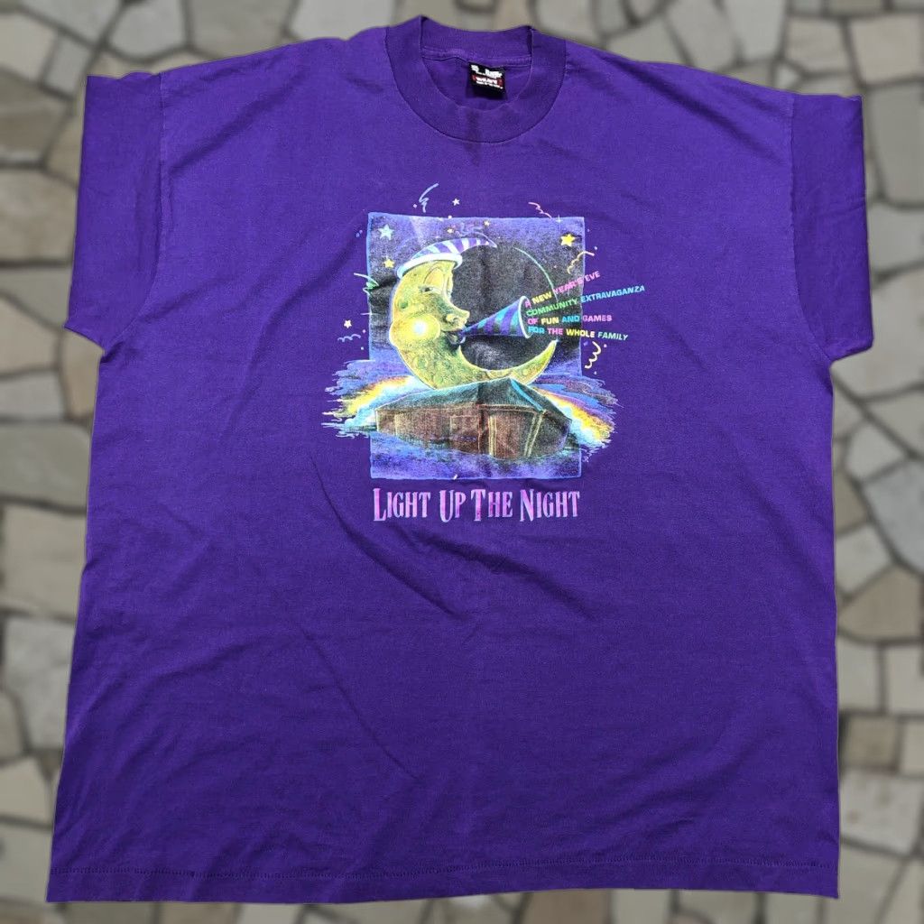 Fruit Of The Loom VINTAGE Fruit of the Loom T-Shirt Short Sleeve Crew Neck 2XL Purple USA Made 80s 90s Moon Light Up The Night Size US XXL / EU 58 / 5 - 1 Thumbnail