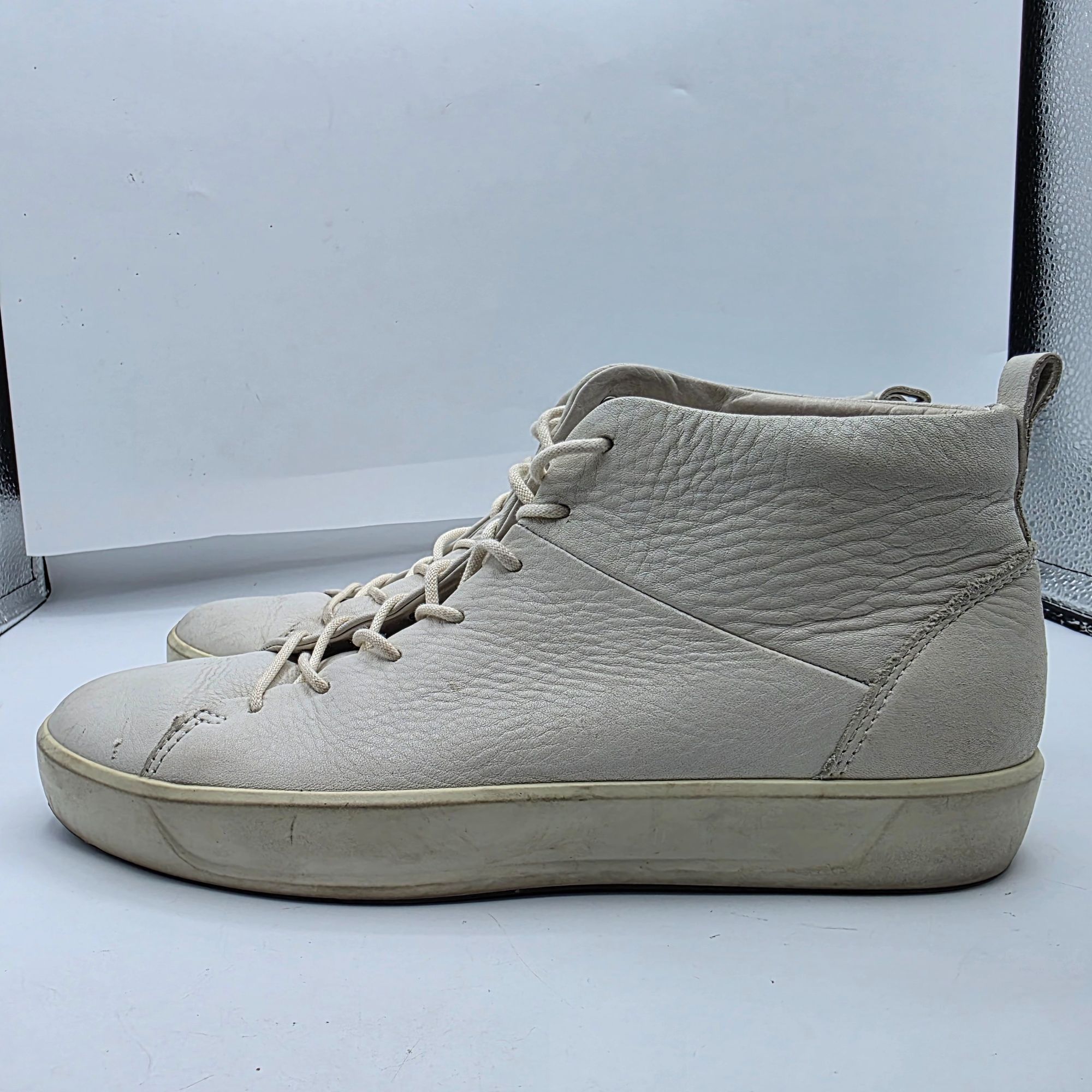 Ecco Ecco Soft 8 Womens Size 7 Triple White Leather High Top Snea Size US 7 / IT 37 - 14 Thumbnail