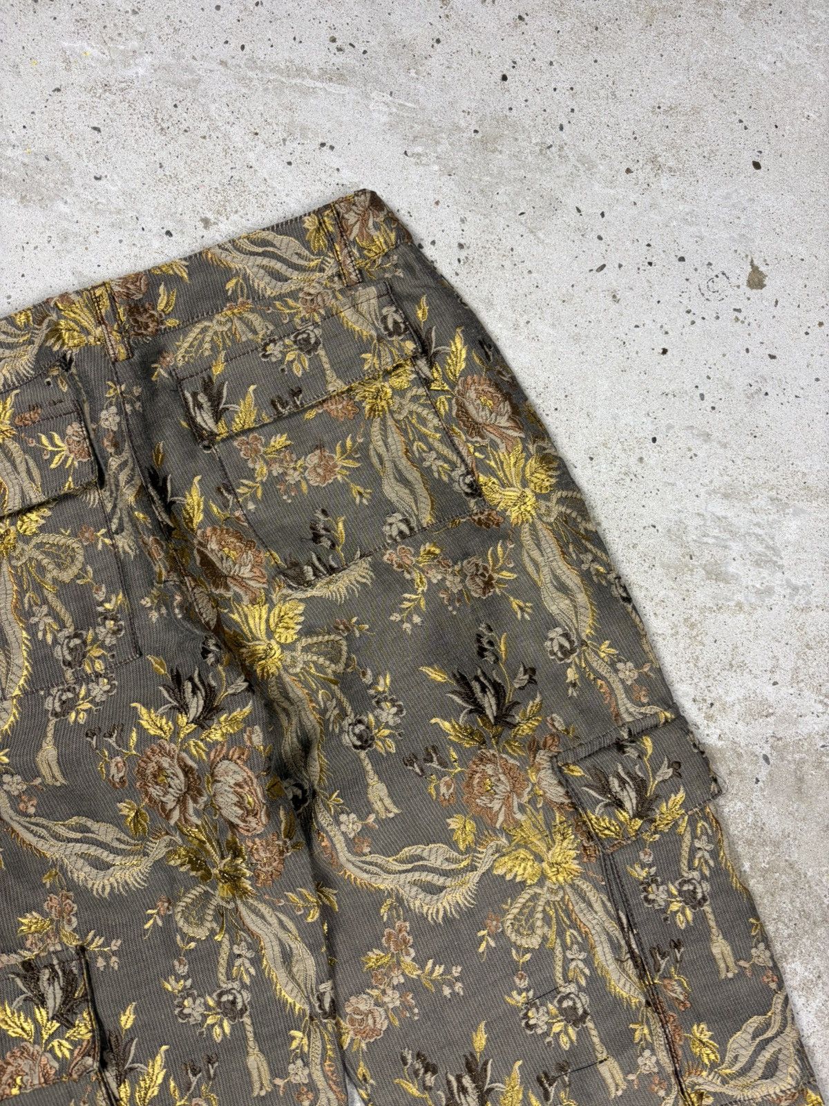 Roberto Cavalli Vintage 2000s Roberto Cavalli Class Floral Cargo Pants Size 30" / US 8 / IT 44 - 20 Thumbnail