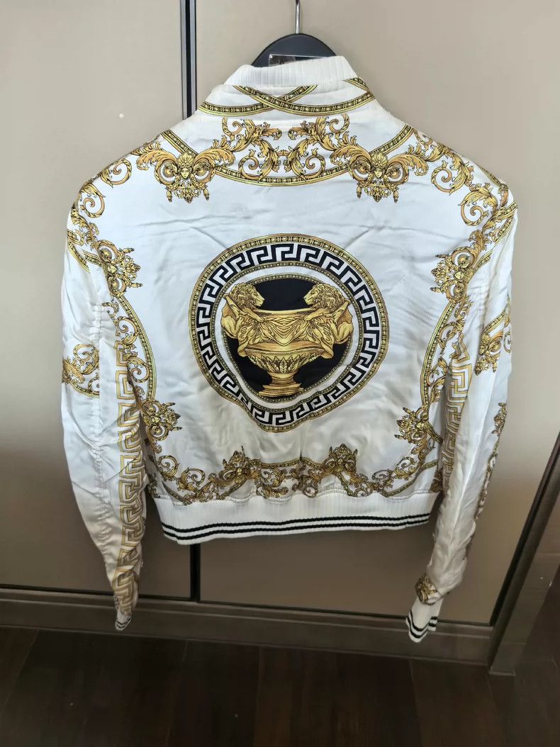 Other Versace Classic casual coat Size M / US 6-8 / IT 42-44 - 4 Thumbnail