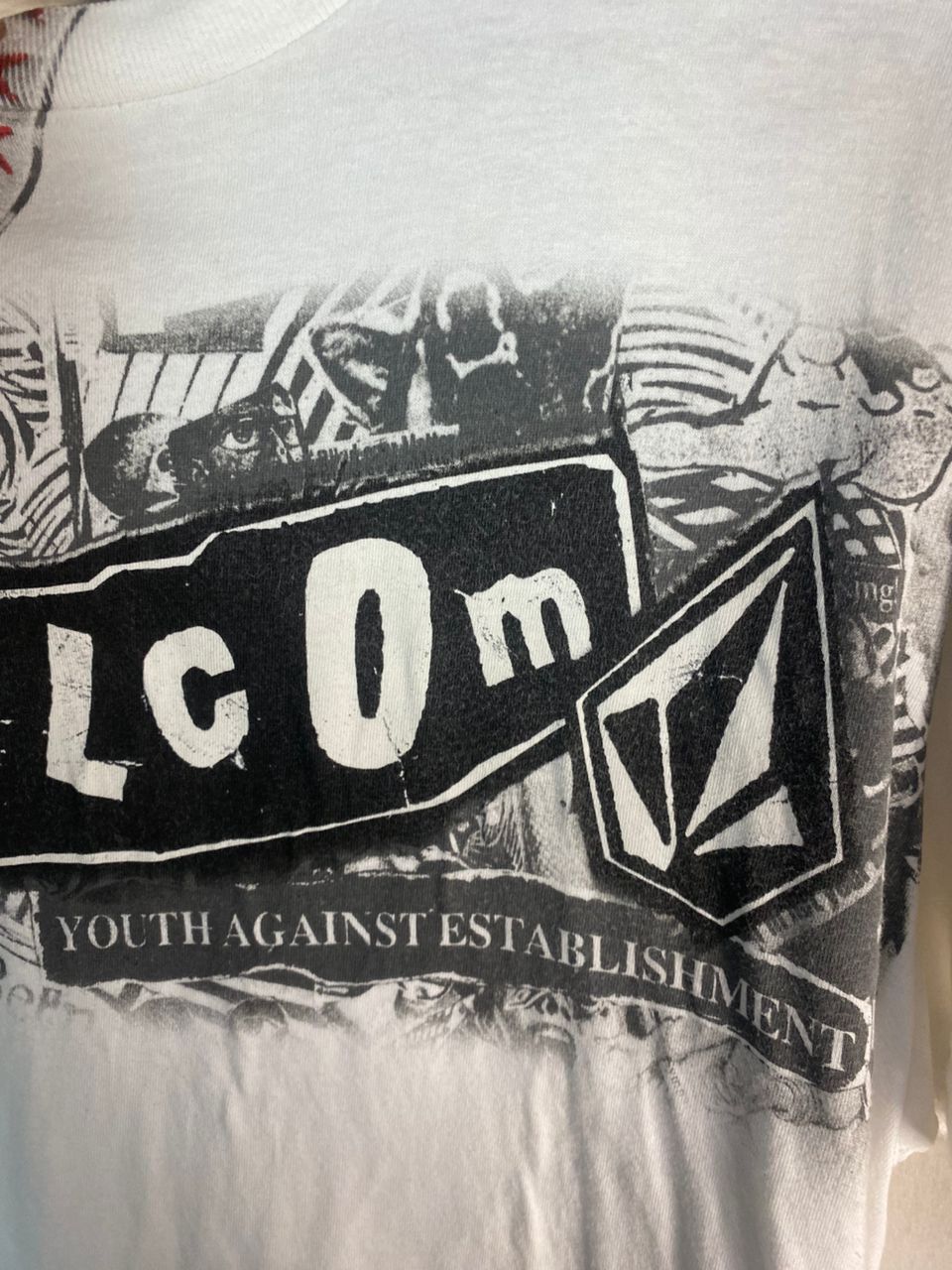 Vintage × Volcom Vintage volcom printed tshirt Size US M / EU 48-50 / 2 - 4 Thumbnail