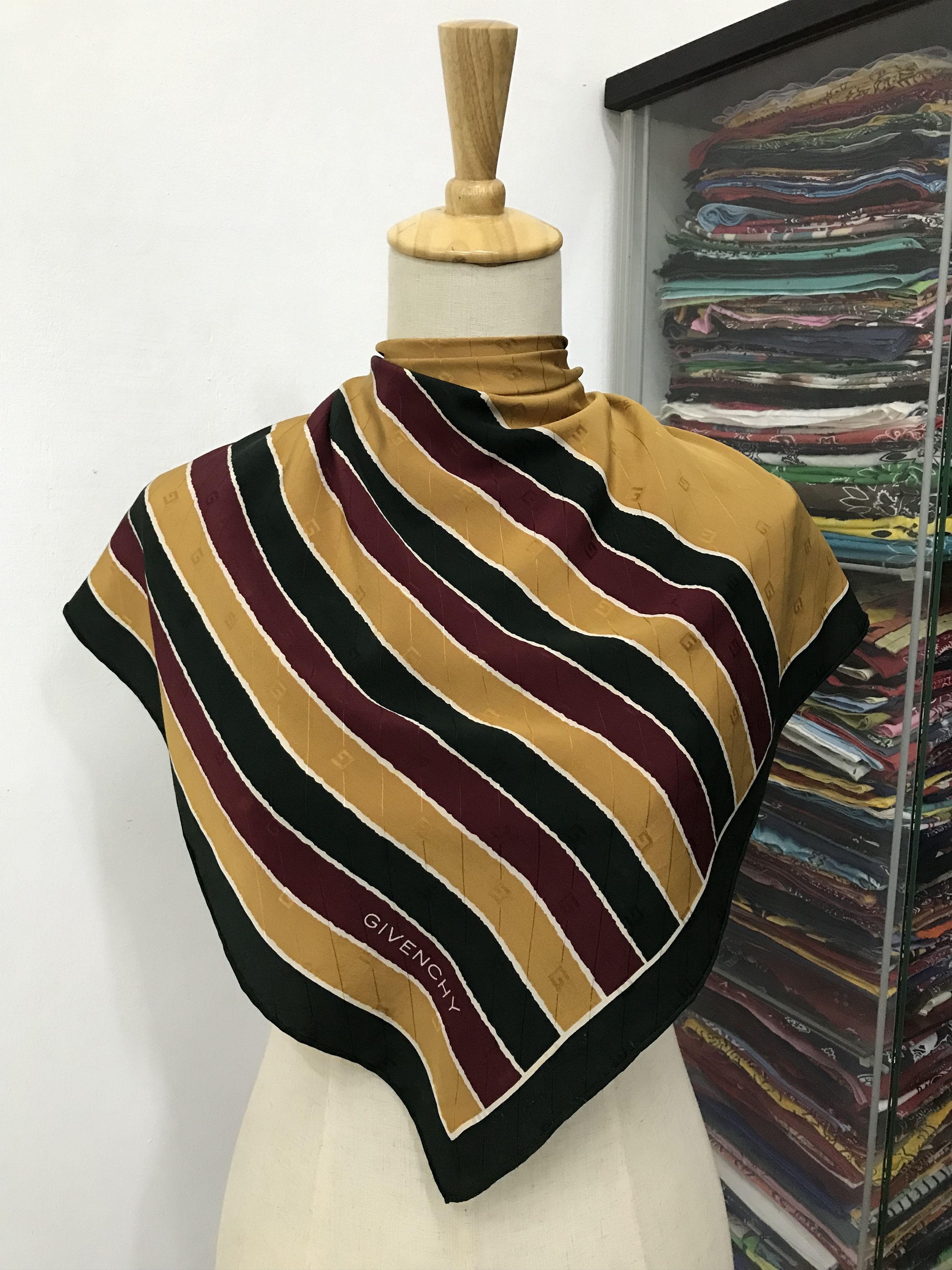 Vintage Vintage Givenchy Silk Scarf Size ONE SIZE - 1 Thumbnail