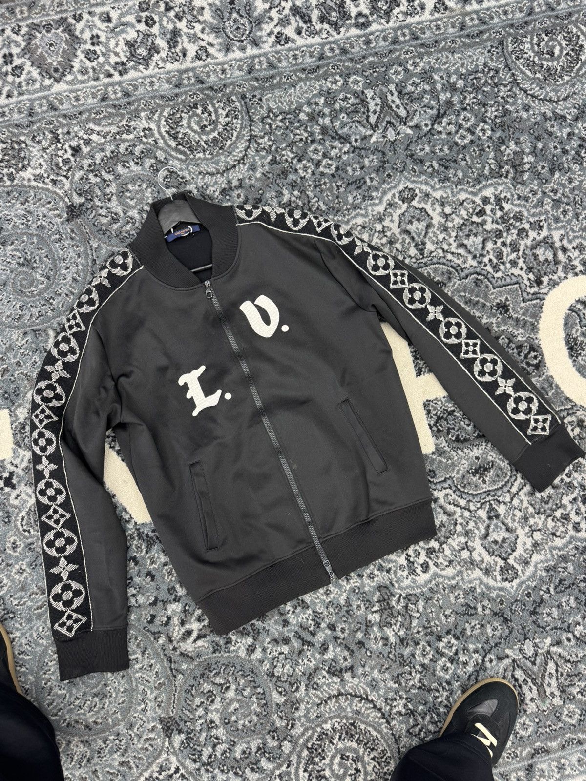 Louis Vuitton Louis vuitton monogram zip up fleece Size US XL / EU 56 / 4 - 2 Thumbnail
