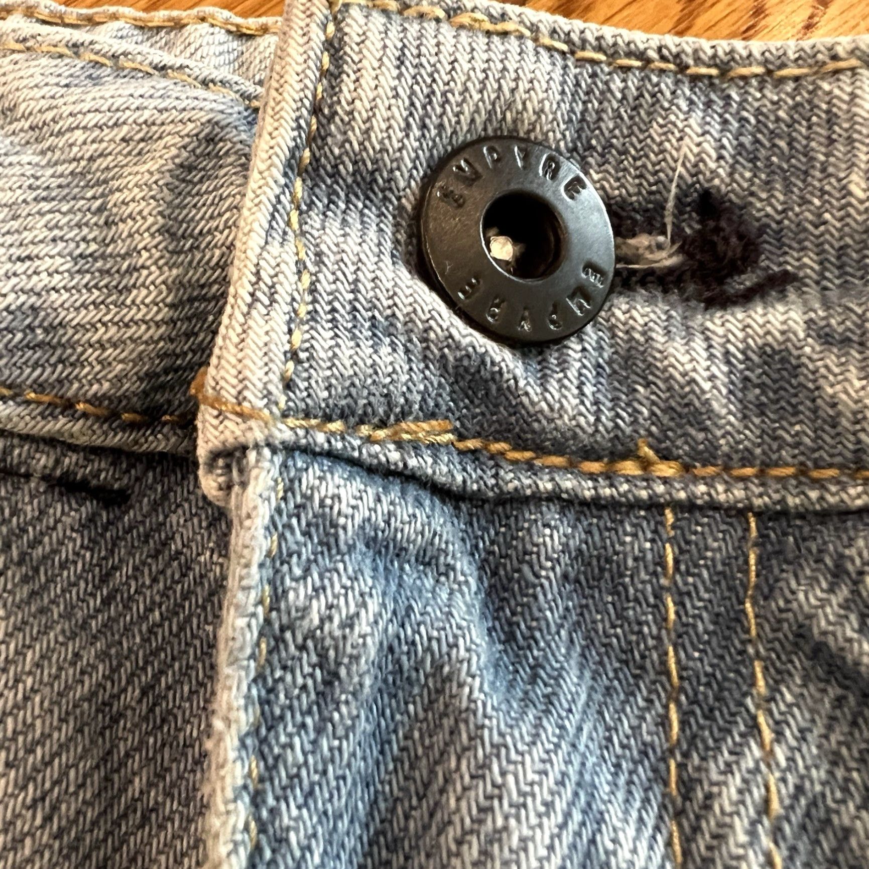 Empyre Empyre Y2K Grunge Wide-Leg Jeans Women Size 30x28 Light Wash Blue Relaxed Fit Size 30" / US 8 / IT 44 - 5 Thumbnail