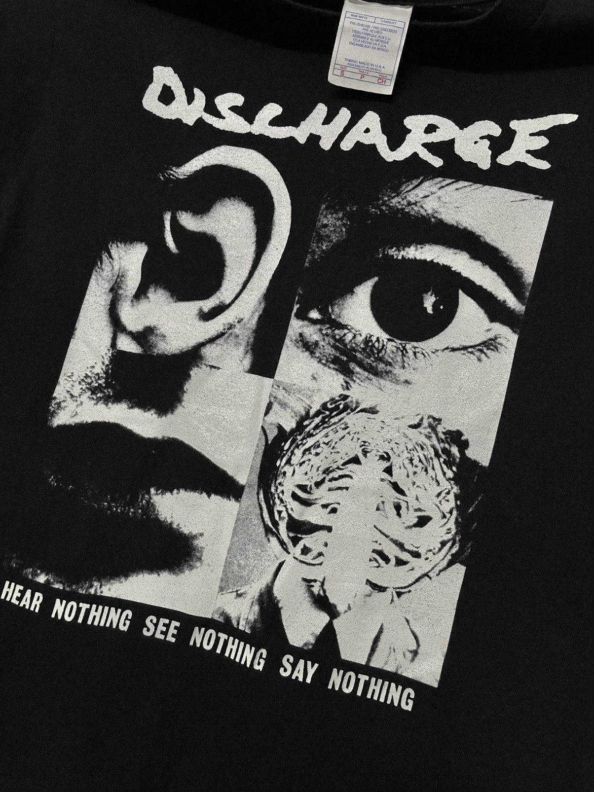 Band Tees Vintage Original Band Discharge Anarcho-Punk Cover Album Tee Size US S / EU 44-46 / 1 - 8 Thumbnail