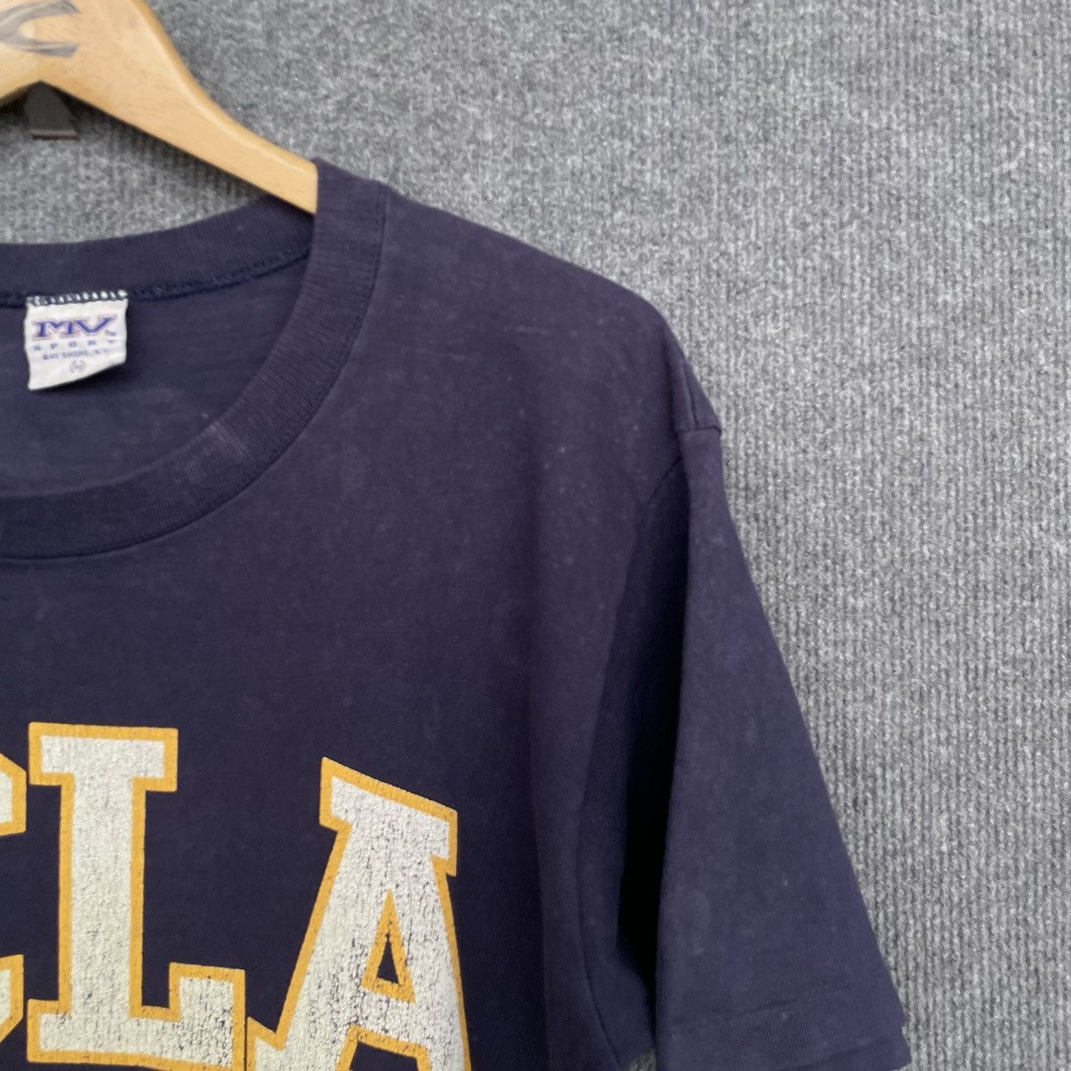 Vintage 1990s UCLA Athletics T Shirt Size US M / EU 48-50 / 2 - 4 Thumbnail