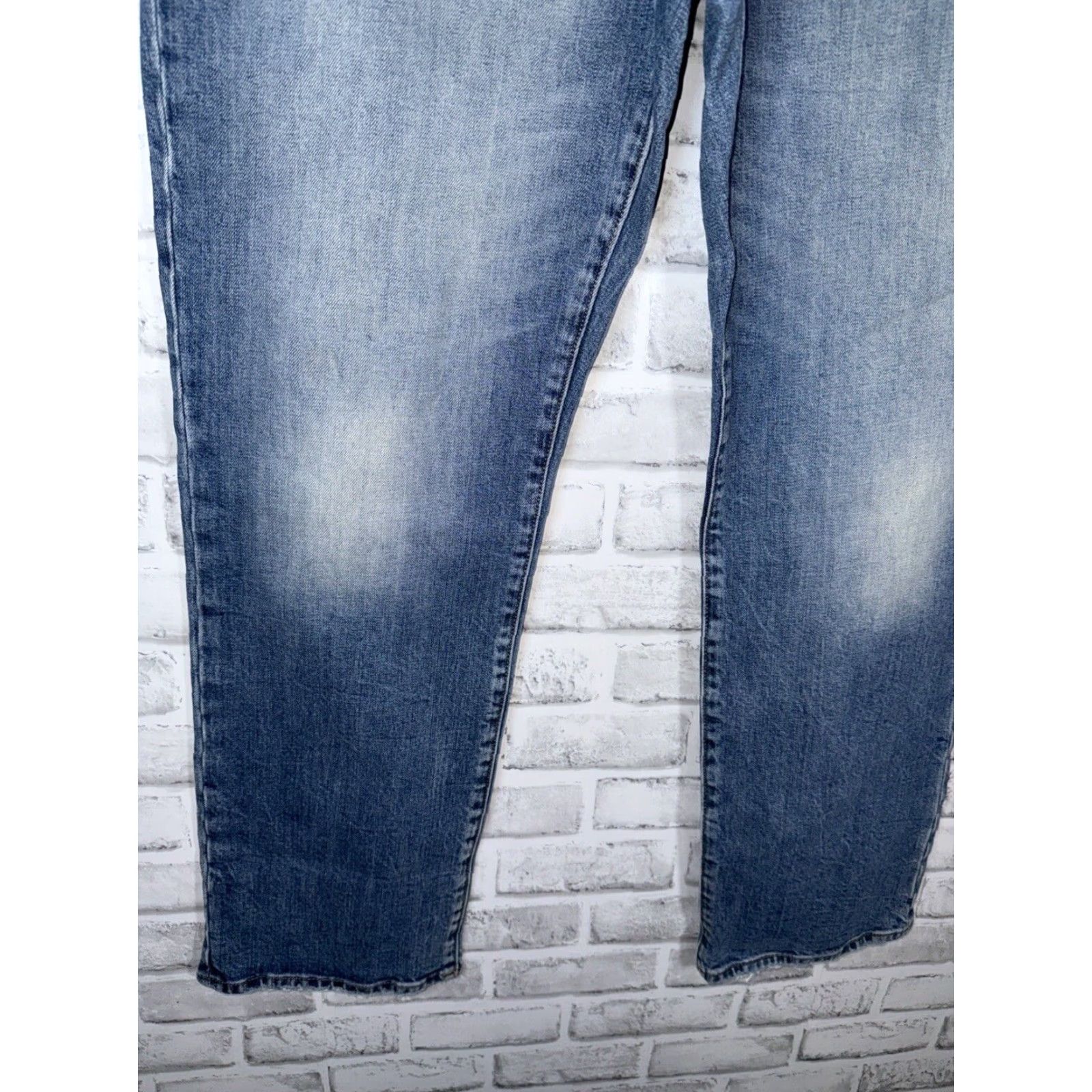 Lucky Brand Lucky Brand Jeans Mens 33x30 Blue Fade 363 Straight Naturally Distressed Size US 33 - 5 Thumbnail
