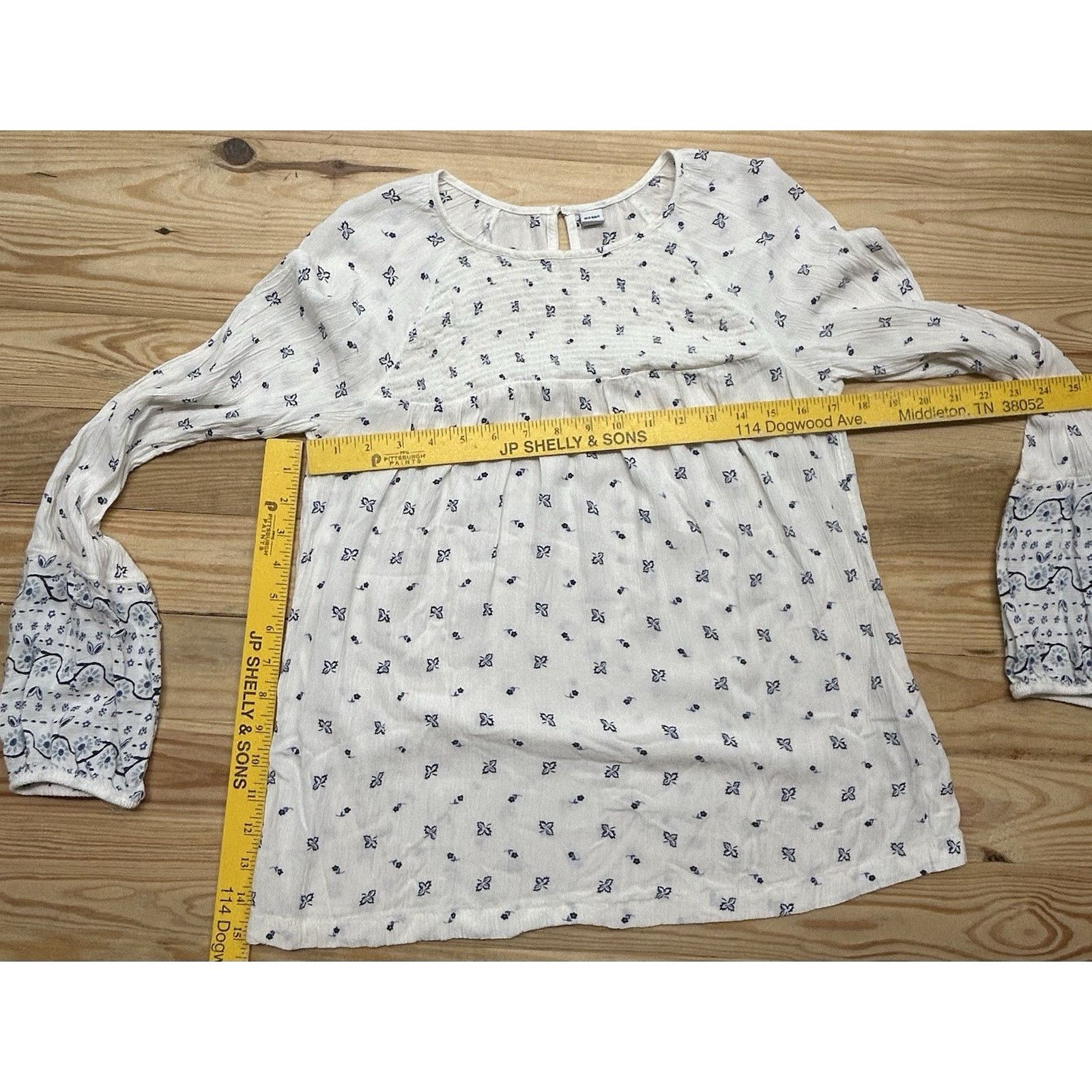 Old Navy Old Navy Women’s Blouse M White & Blue Floral Boho Peasant Size M / US 6-8 / IT 42-44 - 10 Thumbnail
