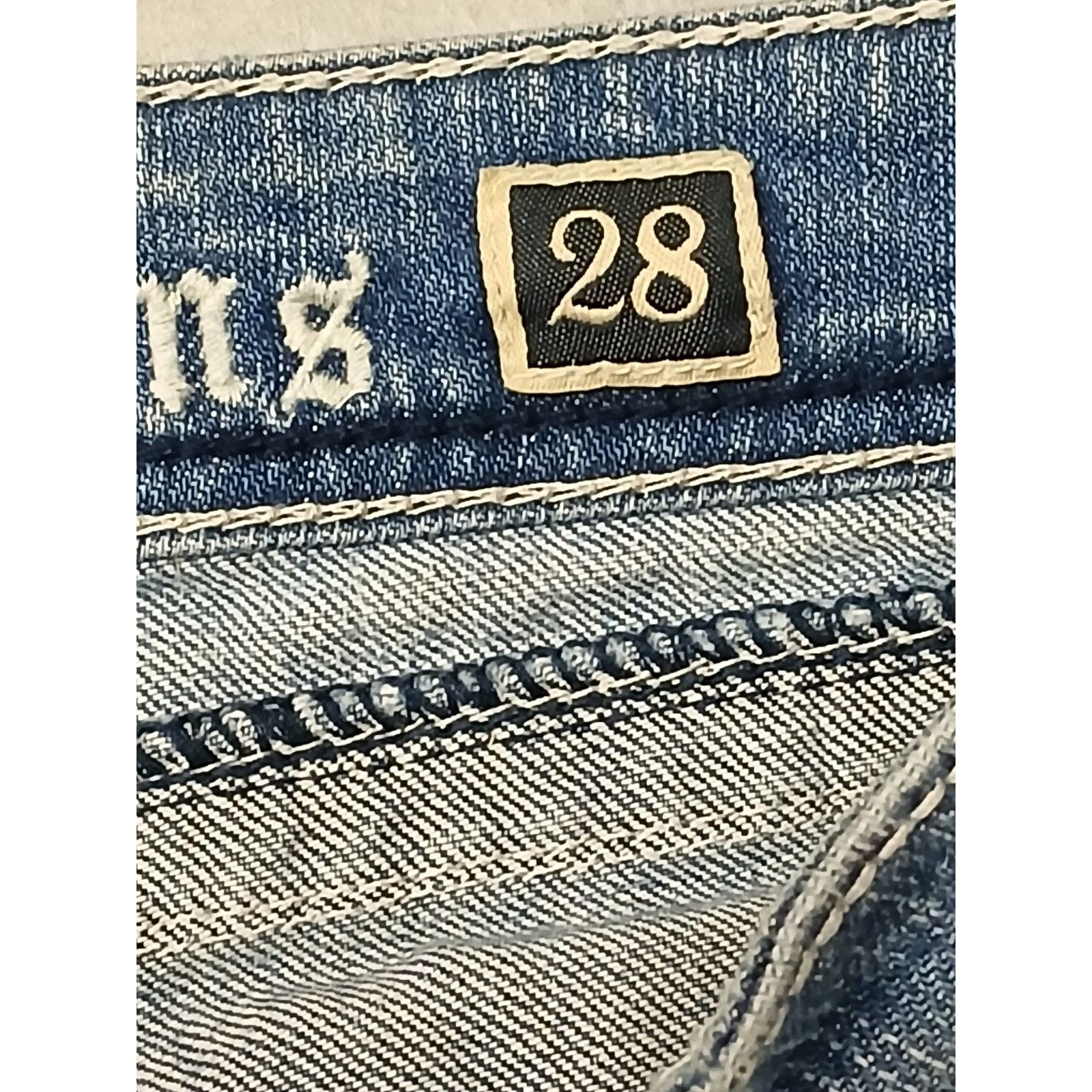 Grace in LA Grace in LA (28) Boot Cut Embroidered Flap Pockets Jeans Size 28" / US 6 / IT 42 - 6 Thumbnail
