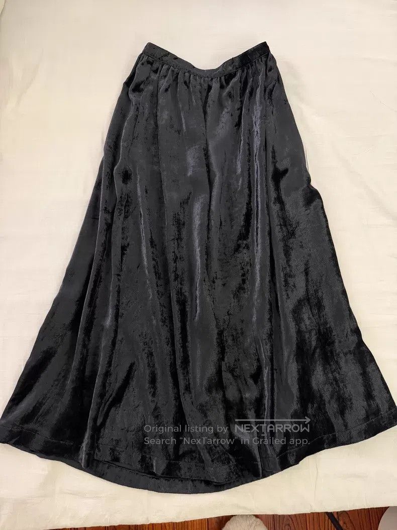 Comme des Garcons Comme des Garcons size M Velvet skirt Size 22" - 7 Thumbnail