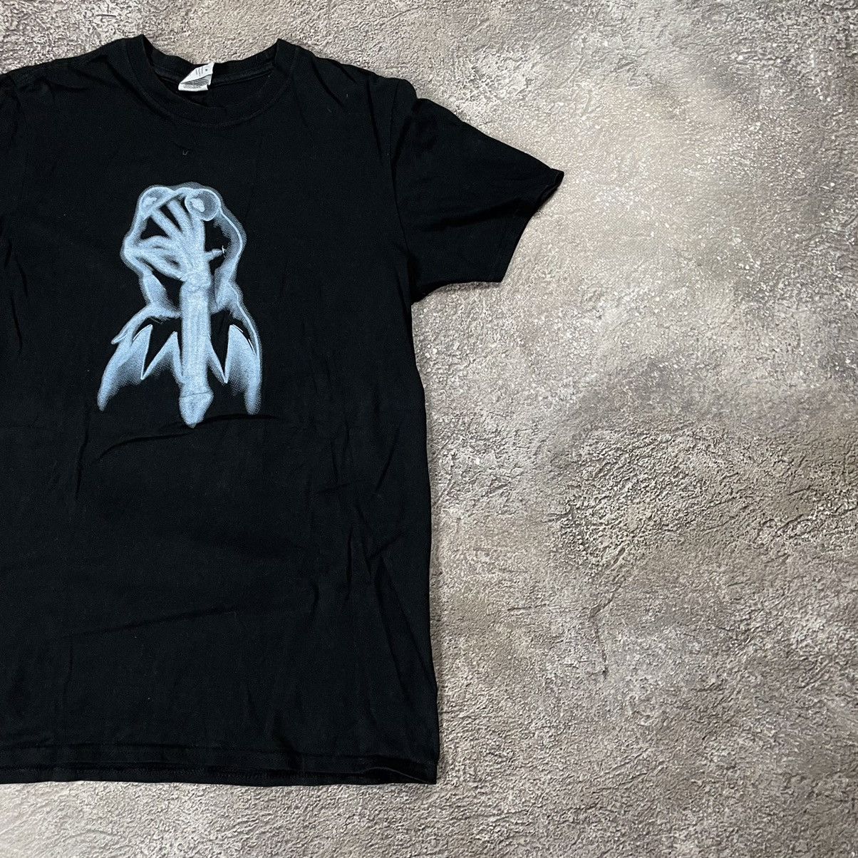 Vintage Vintage Y2K Abstract Graphic Tee Grunge Streetwear Black M Size US M / EU 48-50 / 2 - 2 Thumbnail
