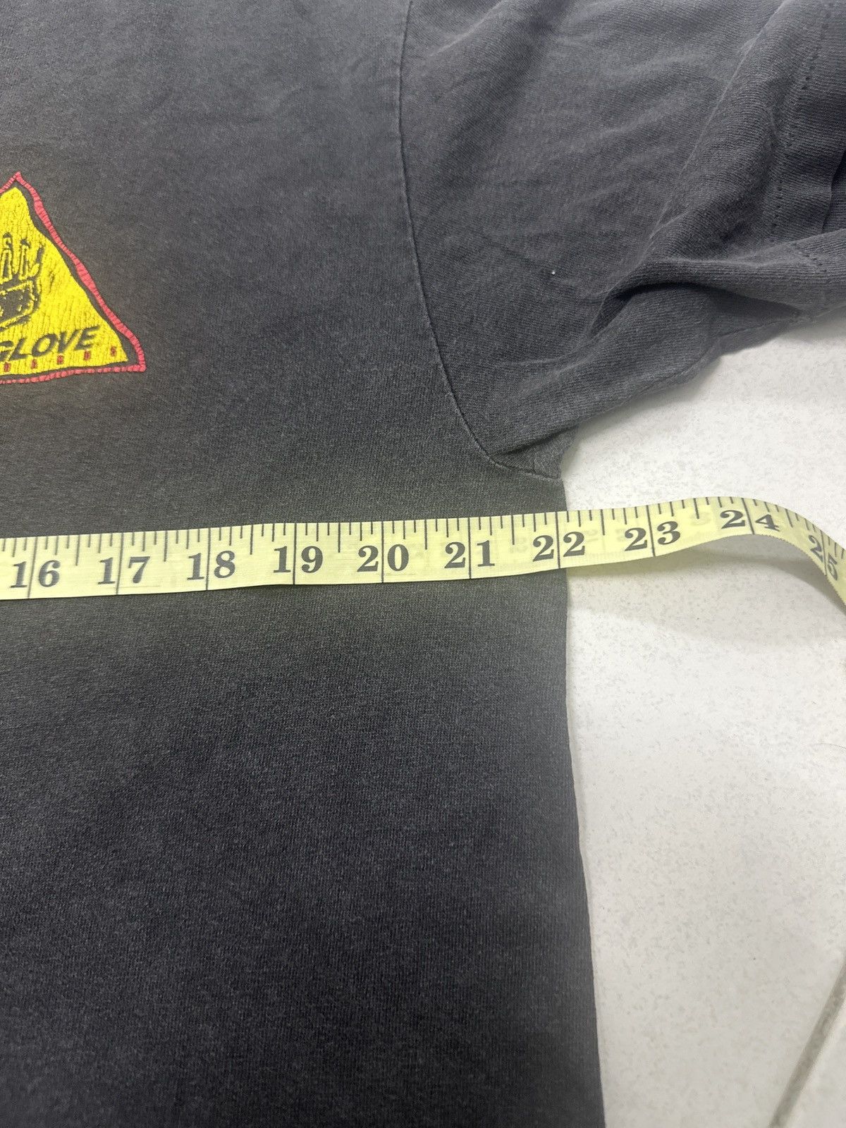 Body Glove Vintage body glove surfboards tshirt Size US L / EU 52-54 / 3 - 10 Thumbnail