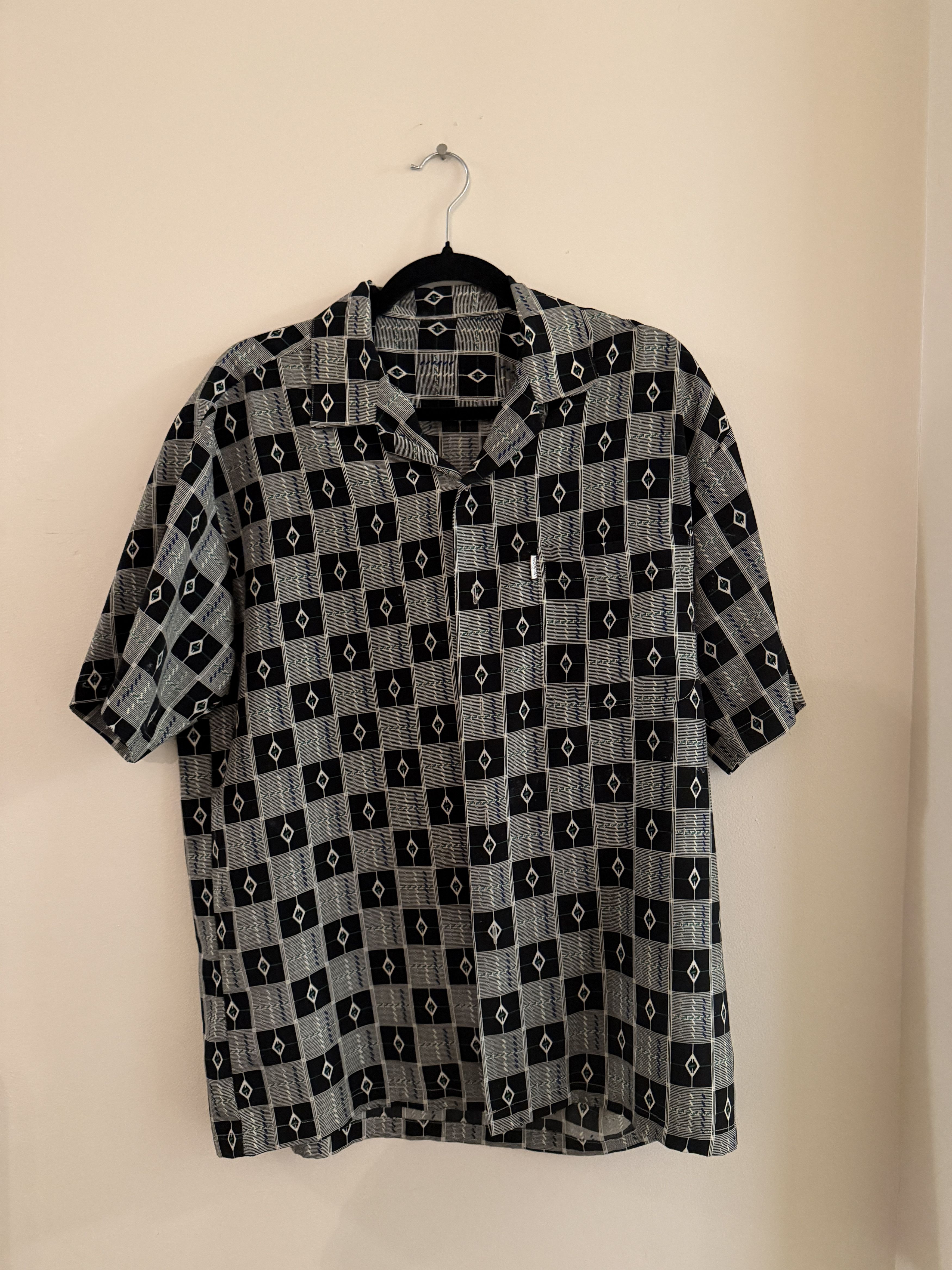 Other Vintage Nylon Geometric Summer button-up. Size US XL / EU 56 / 4 - 1 Thumbnail
