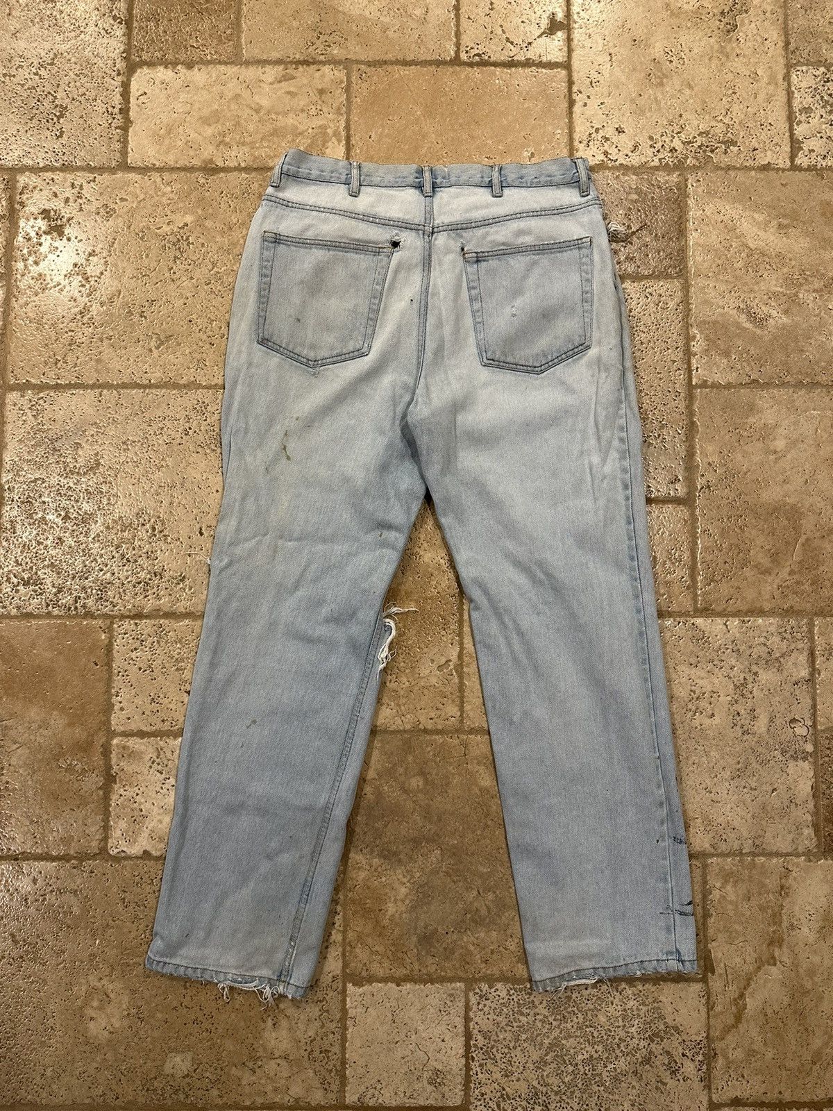 Vintage Vintage B.E. Blue Light Wash Distressed Trashed Denim Jeans Size US 36 / EU 52 - 2 Thumbnail