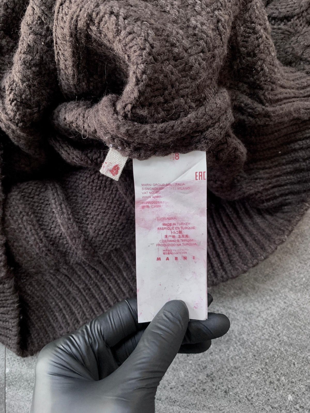 Marni Assymetrical Sleeve Cable Knit Sweater - Medium Size US M / EU 48-50 / 2 - 6 Thumbnail
