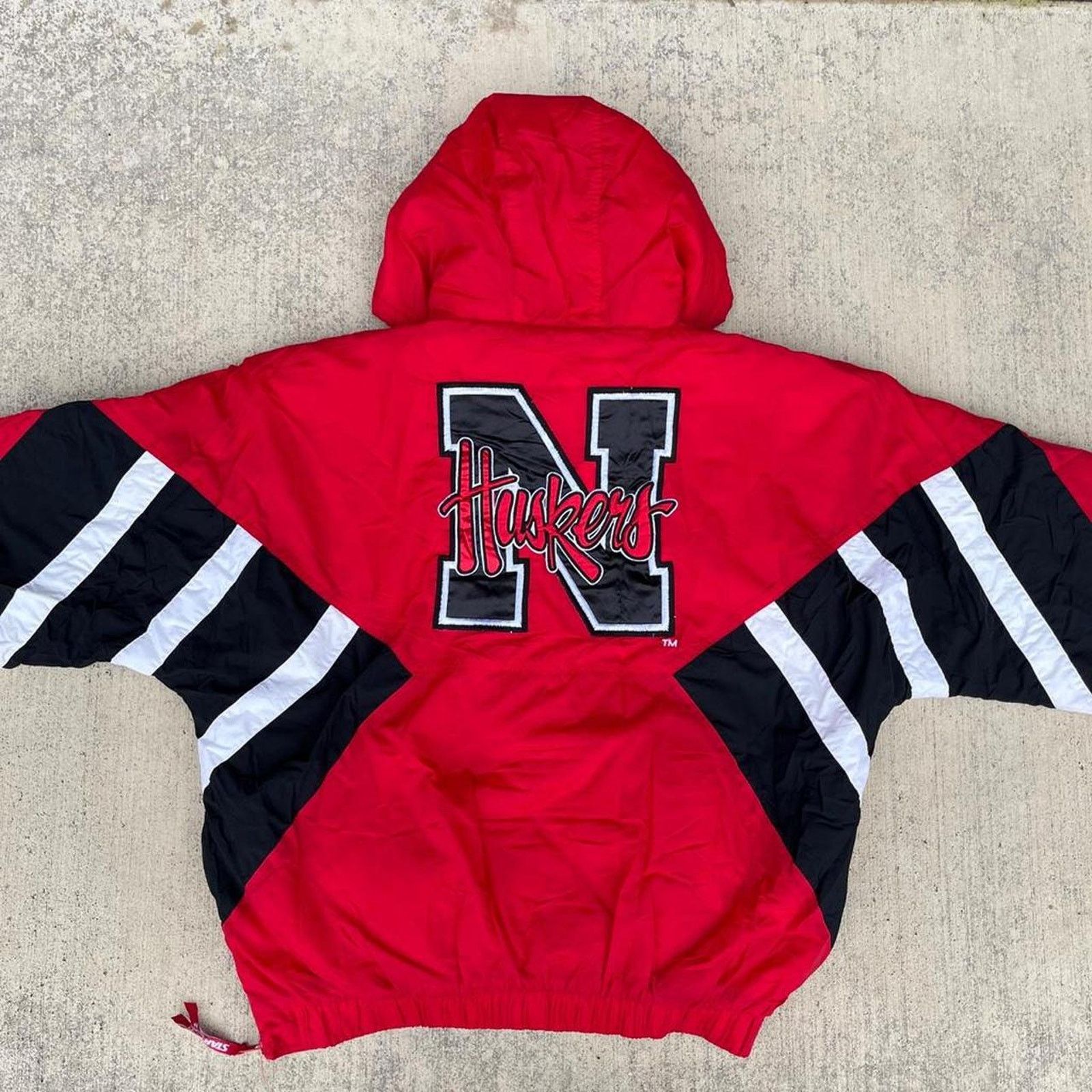 Starter NCAA STARTER Kangaroo Pouch Nebraska Cornhuskers Embroidered Size US XL / EU 56 / 4 - 2 Thumbnail