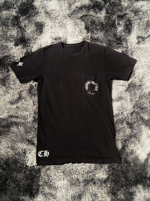 Chrome Hearts RARE Chrome Hearts Horseshoe Cross Logo T-Bar Pocket Tee ...