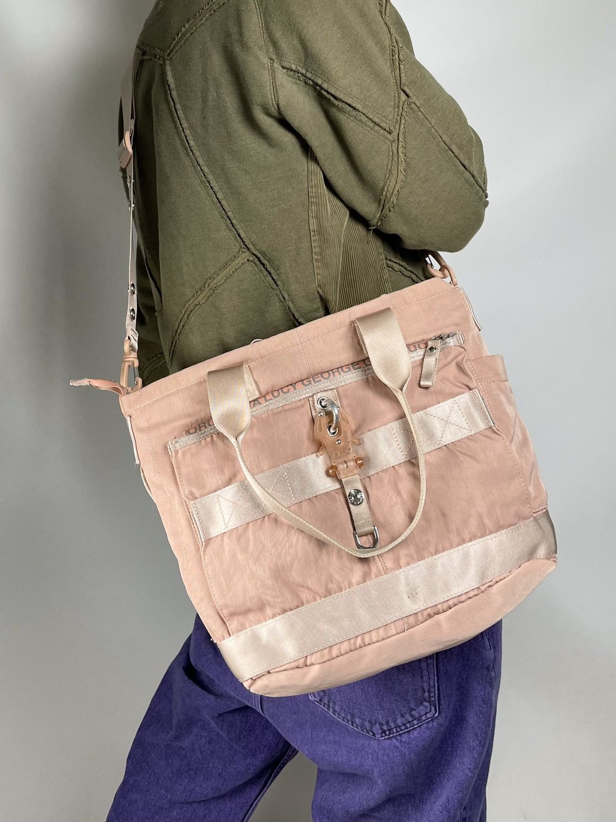 Japanese Brand George Gina & Lucy Little Styler Pink Alyx Carabiner Bag GGL Size ONE SIZE - 2 Thumbnail