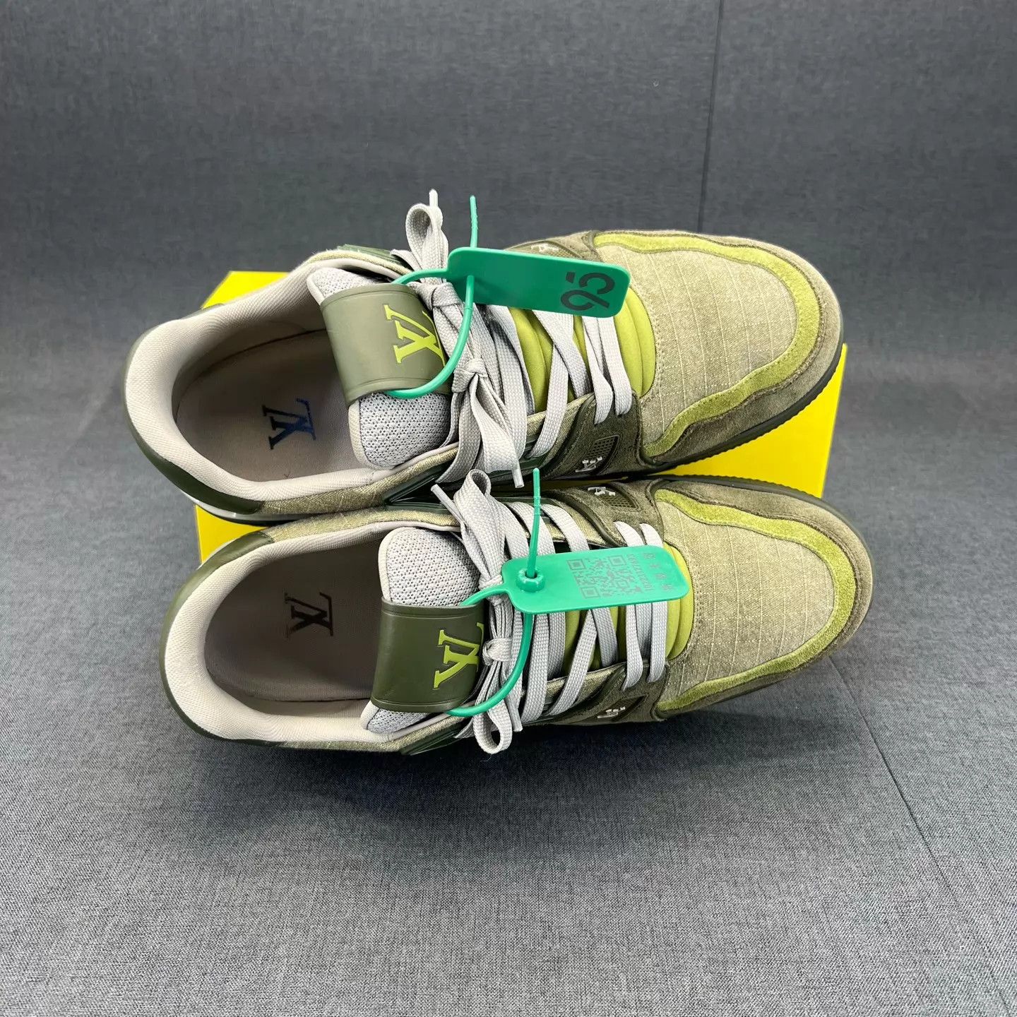 Louis Vuitton Louis Vuitton Trainer moss green US8.5 Size US 8.5 / EU 41-42 - 8 Thumbnail