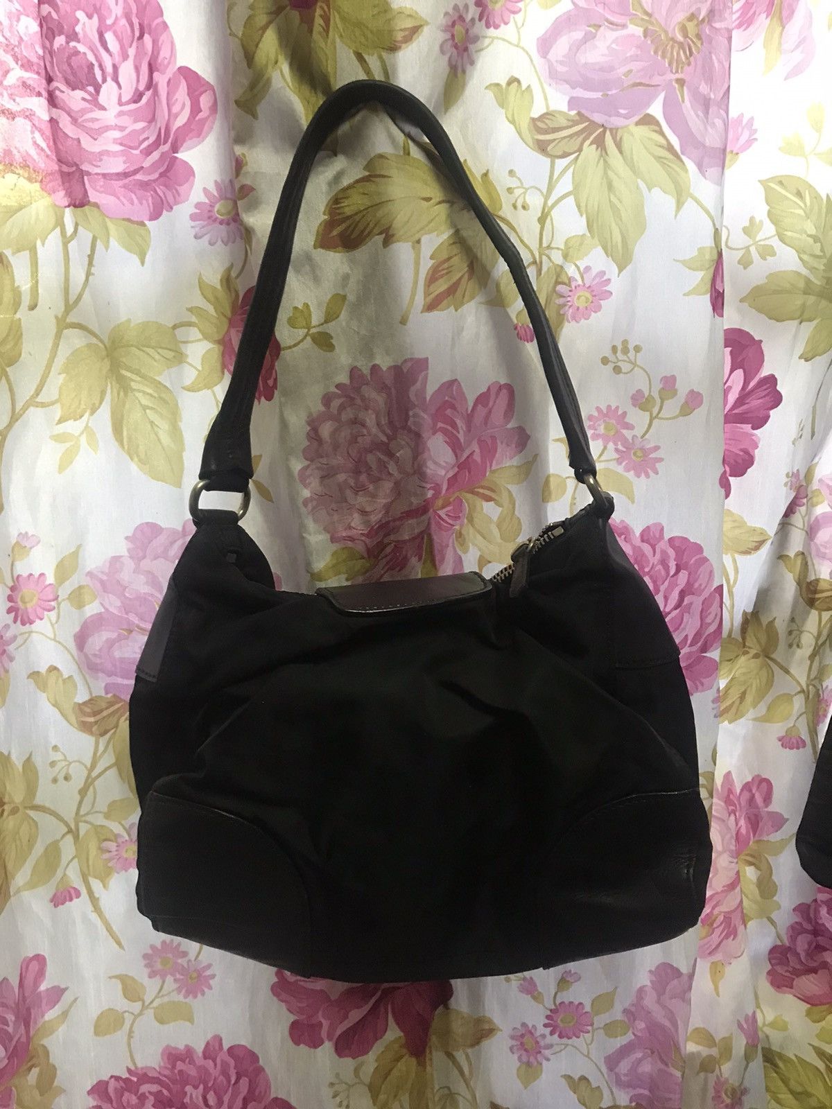 Prada Authentic Black Prada Hobo Bag Size ONE SIZE - 2 Thumbnail