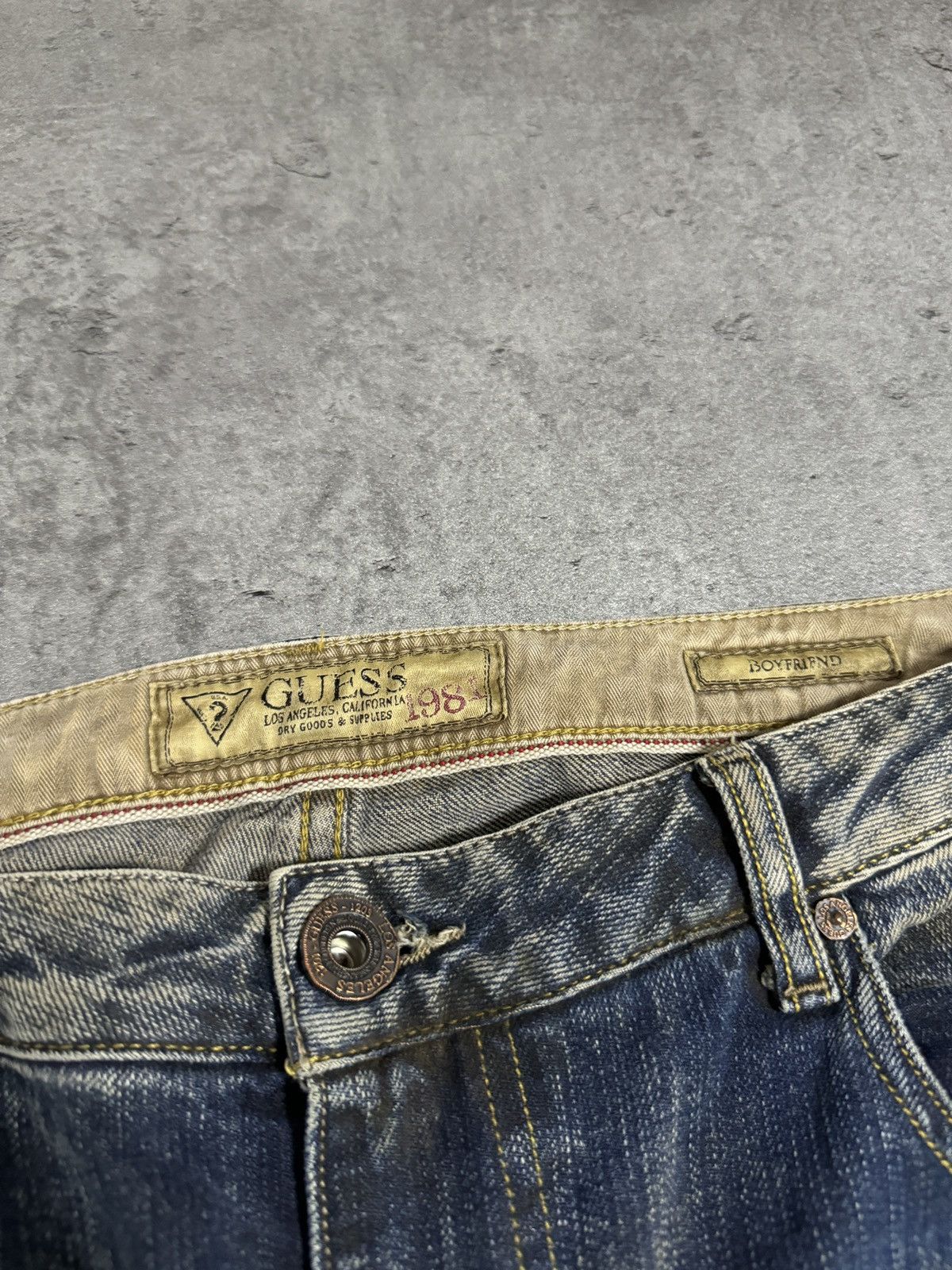 Japanese Brand × Vintage Guess Selvedge Vintage Baggy Jeans Distressed Rap Skate Y2K Size US 28 / EU 44 - 9 Thumbnail