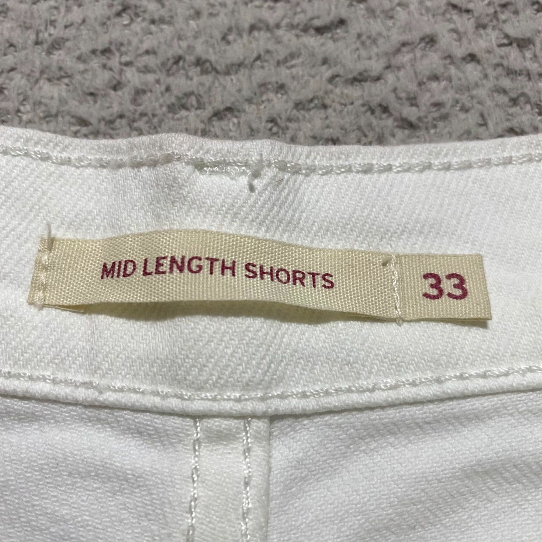Levi's Levi's Womens Jeans Shorts White Denim Light Wash Mid Rise Inseam 4" 33 Waist 5-Pocket Stretch Casual Summer Spring Fall Vintage No? Wait. Size 24" / US 00 / IT 34 - 3 Thumbnail